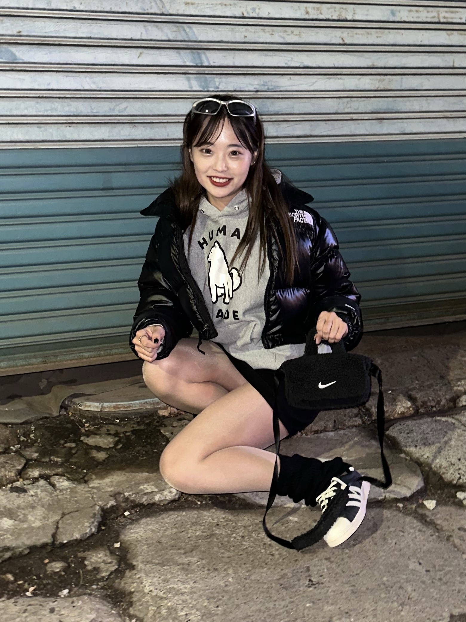 Human Made Worksout 20th Anniversary Jindo Dog Heavy Weight Hoodie Grey, (Kids) Nike NSW Faux Fur Crossbody Bag Black 착용 스타일 - 1