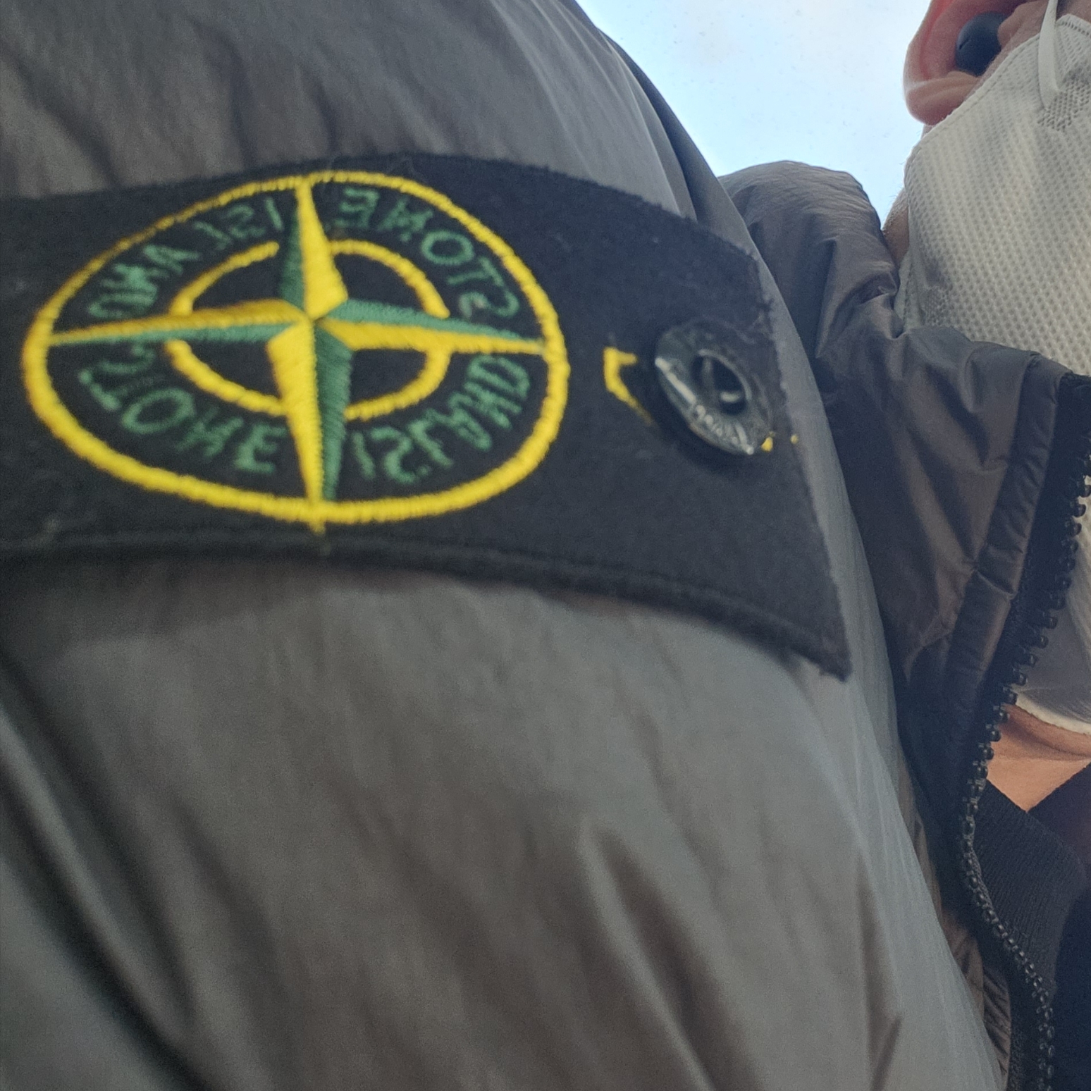 Stone Island 40623 Garment Dyed Crinkle Reps Recycled Nylon Down Jacket Lead - 23FW 착용 스타일