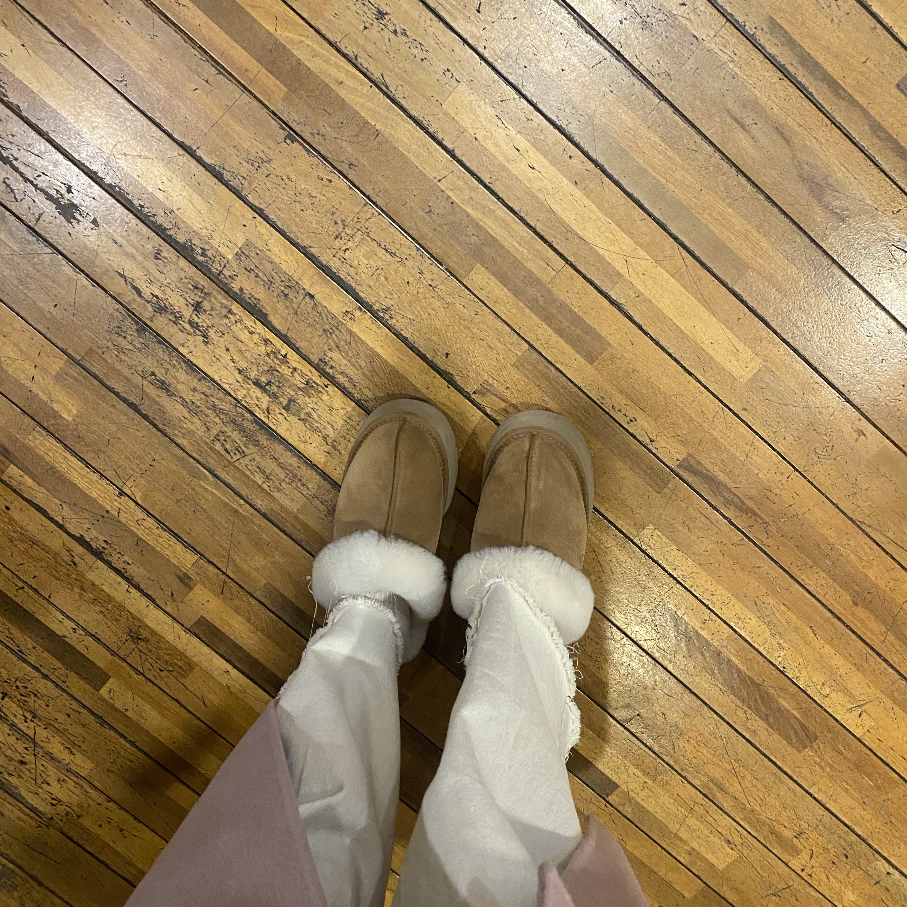 (W) UGG Disquette Slipper Chestnut 착용 스타일