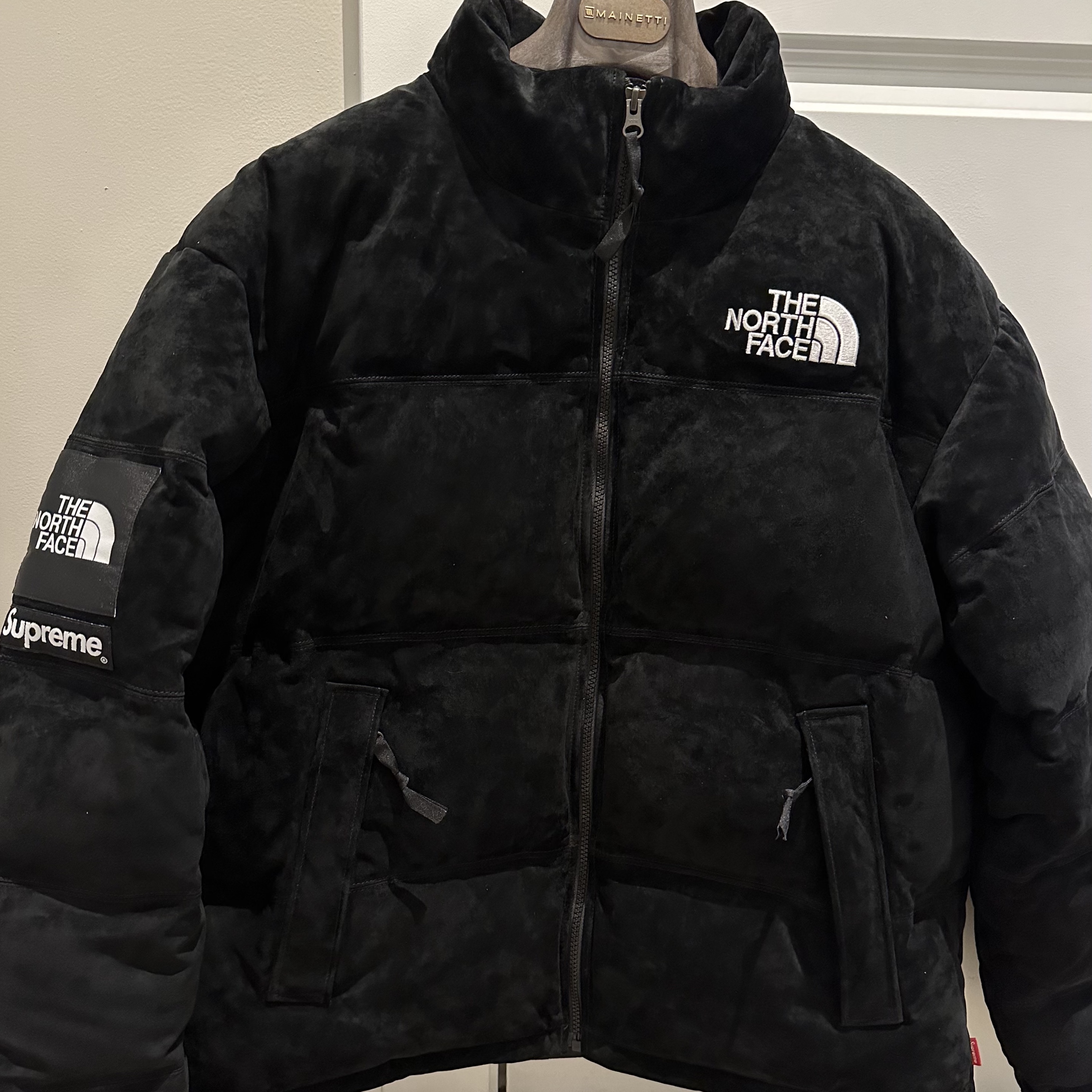 Supreme x The North Face Suede Nuptse Jacket Black - 23FW 착용 스타일