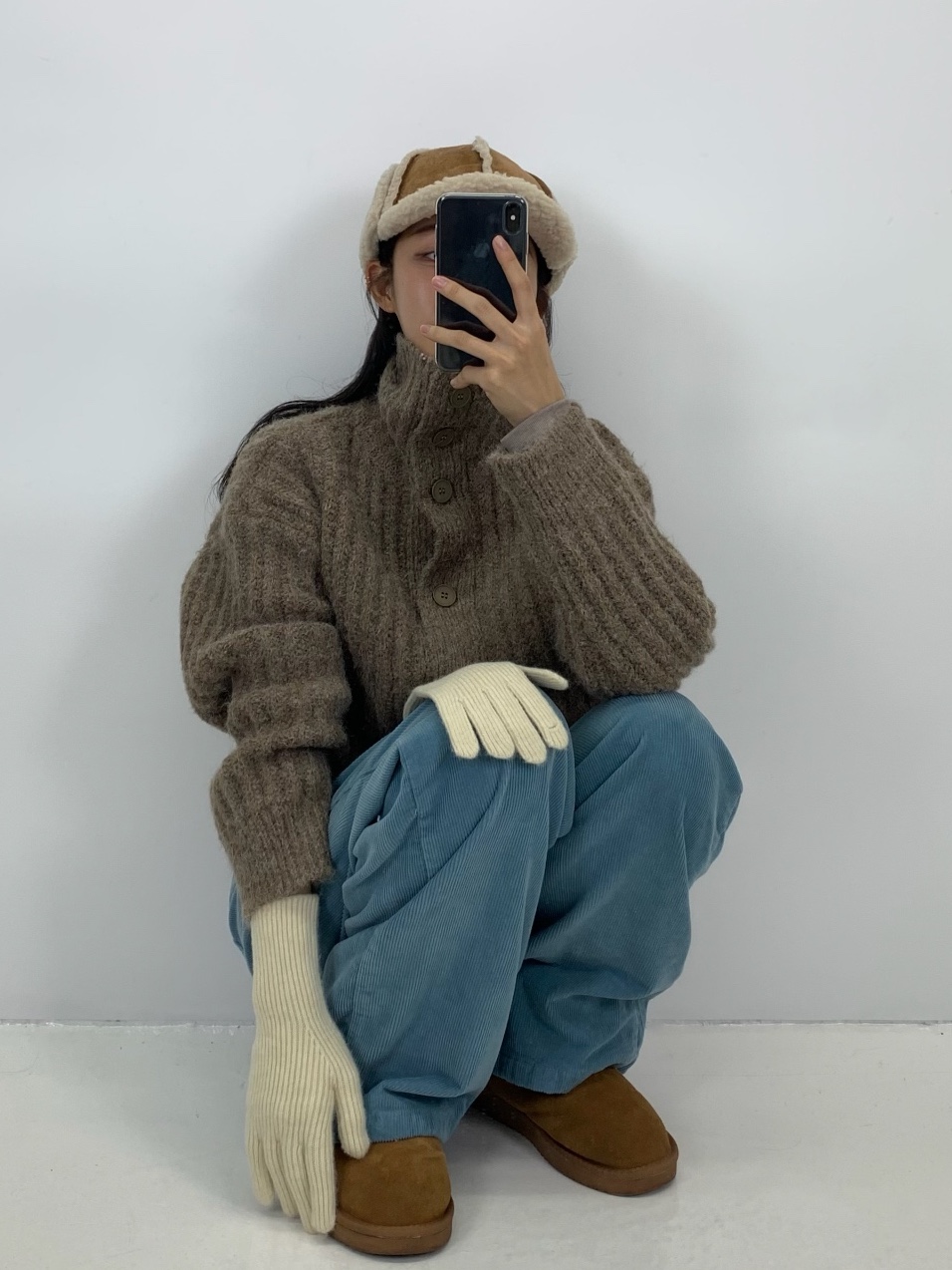 (W) UGG Classic Mini II Boots Chestnut 착용 스타일 - 1