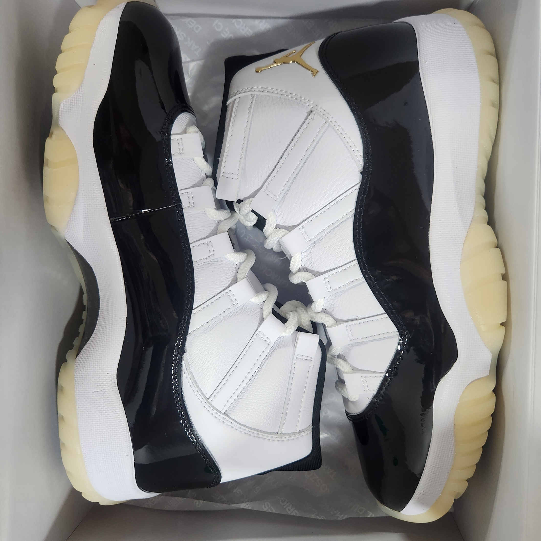 Jordan 11 Retro Gratitude 착용 스타일 - 1