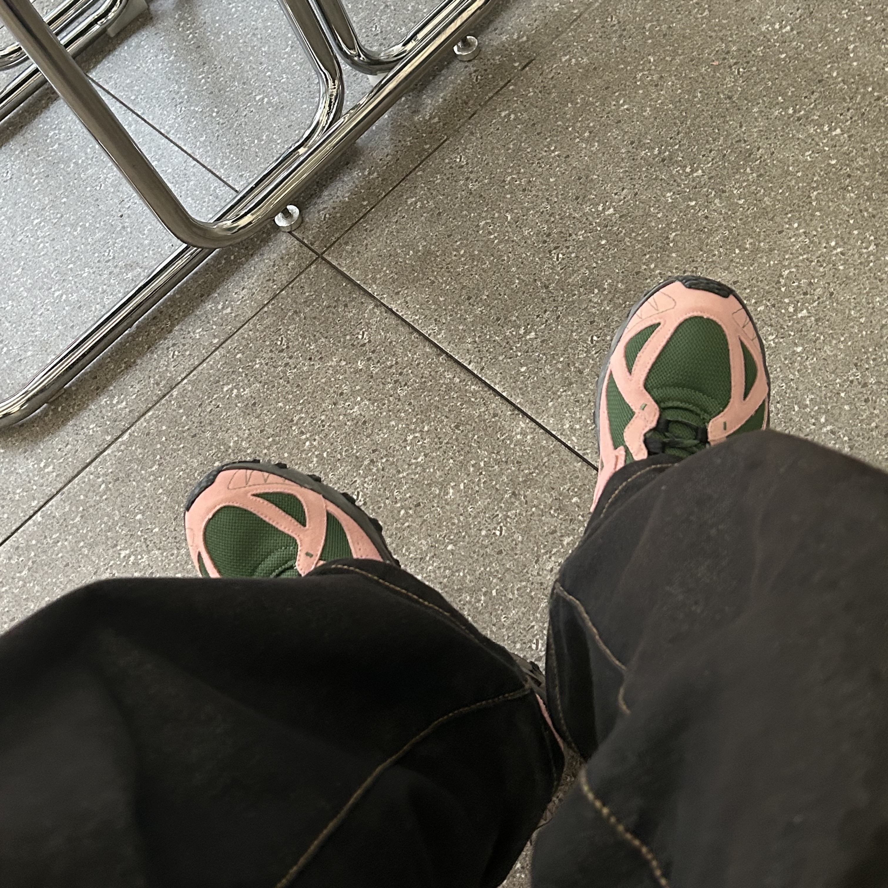 New Balance ML610T Pink Moon - D Standard 착용 스타일 - 2