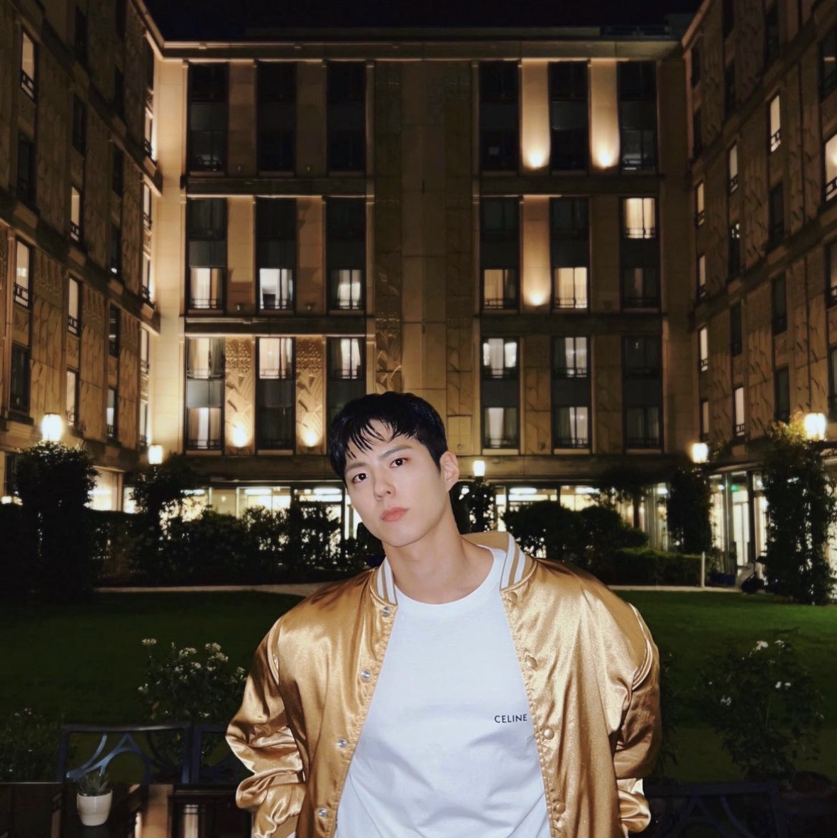 Celine Embroidered Tiger Teddy Jacket in Satin-Finish Nylon Gold 착용 스타일