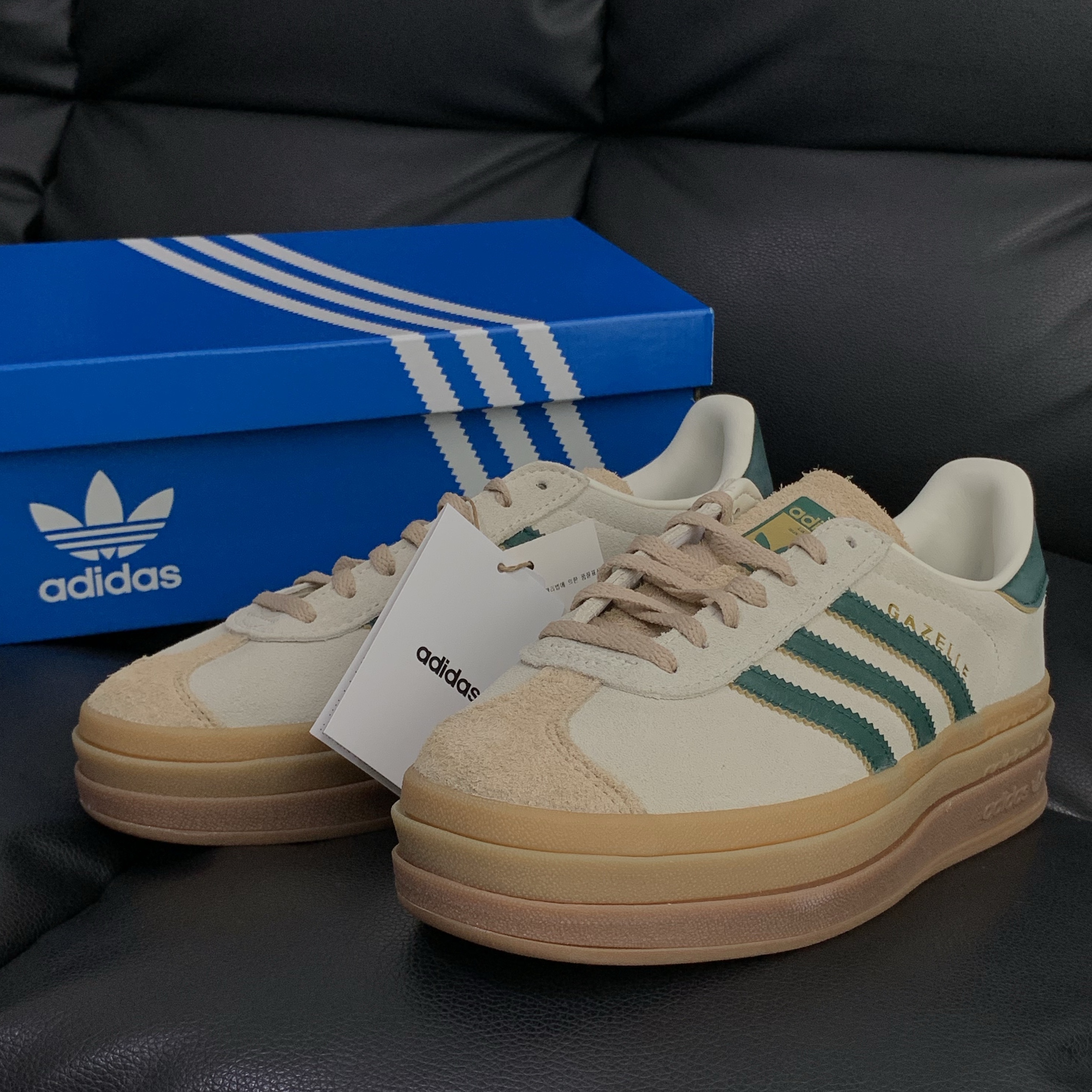(W) Adidas Gazelle Bold Cream White Collegiate Green 착용 스타일