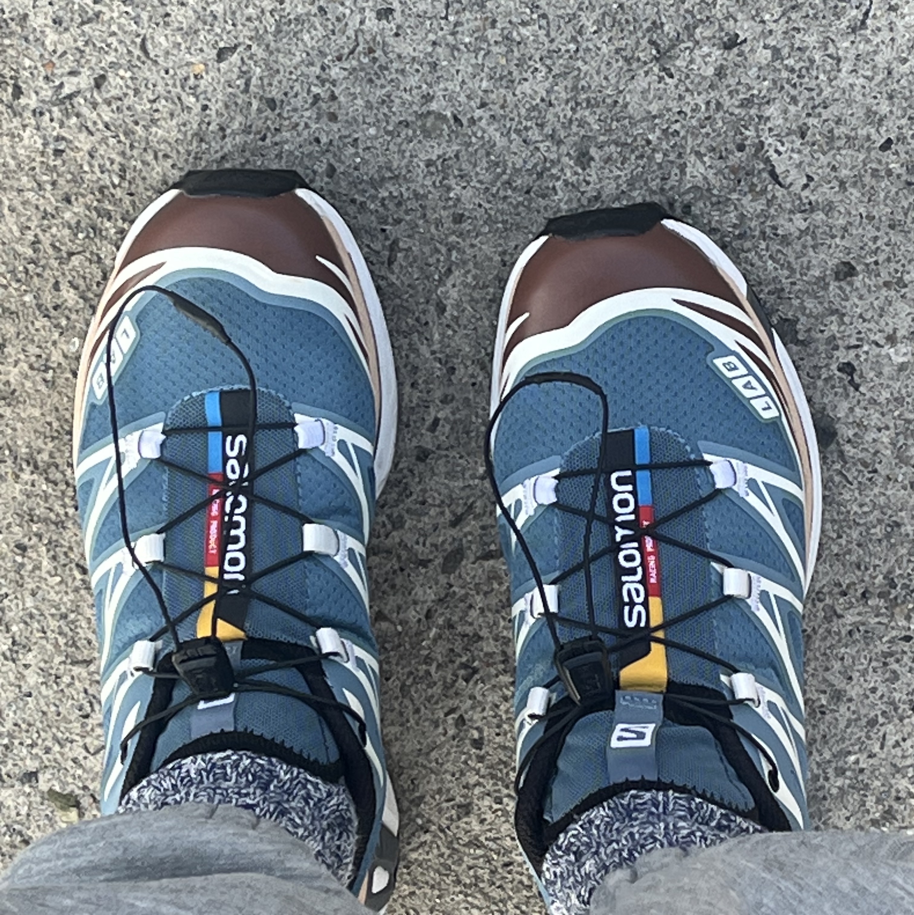 Salomon XT-6 Aegean Blue Tortoise Shell 착용 스타일