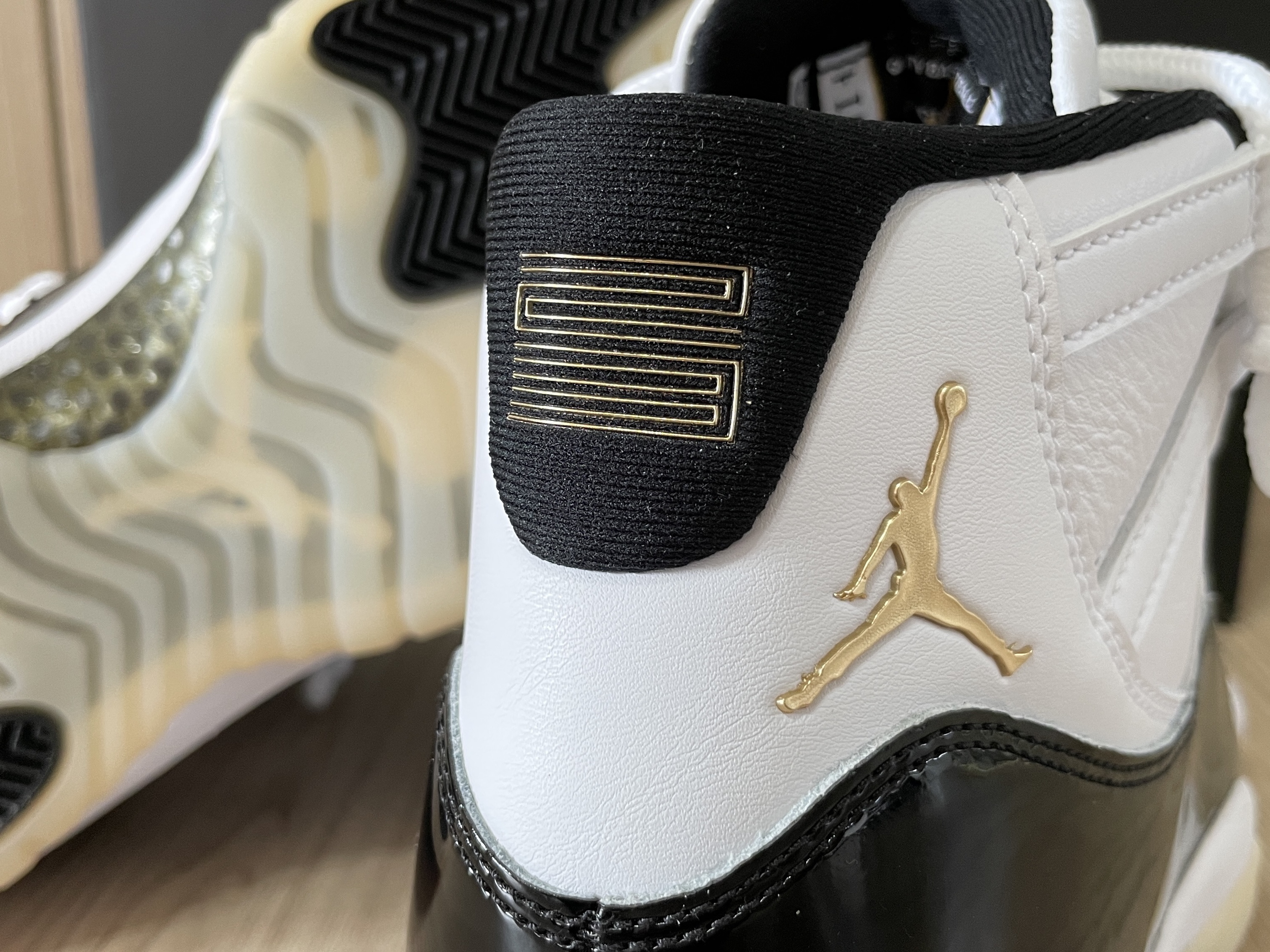 Jordan 11 Retro Gratitude 착용 스타일 - 5