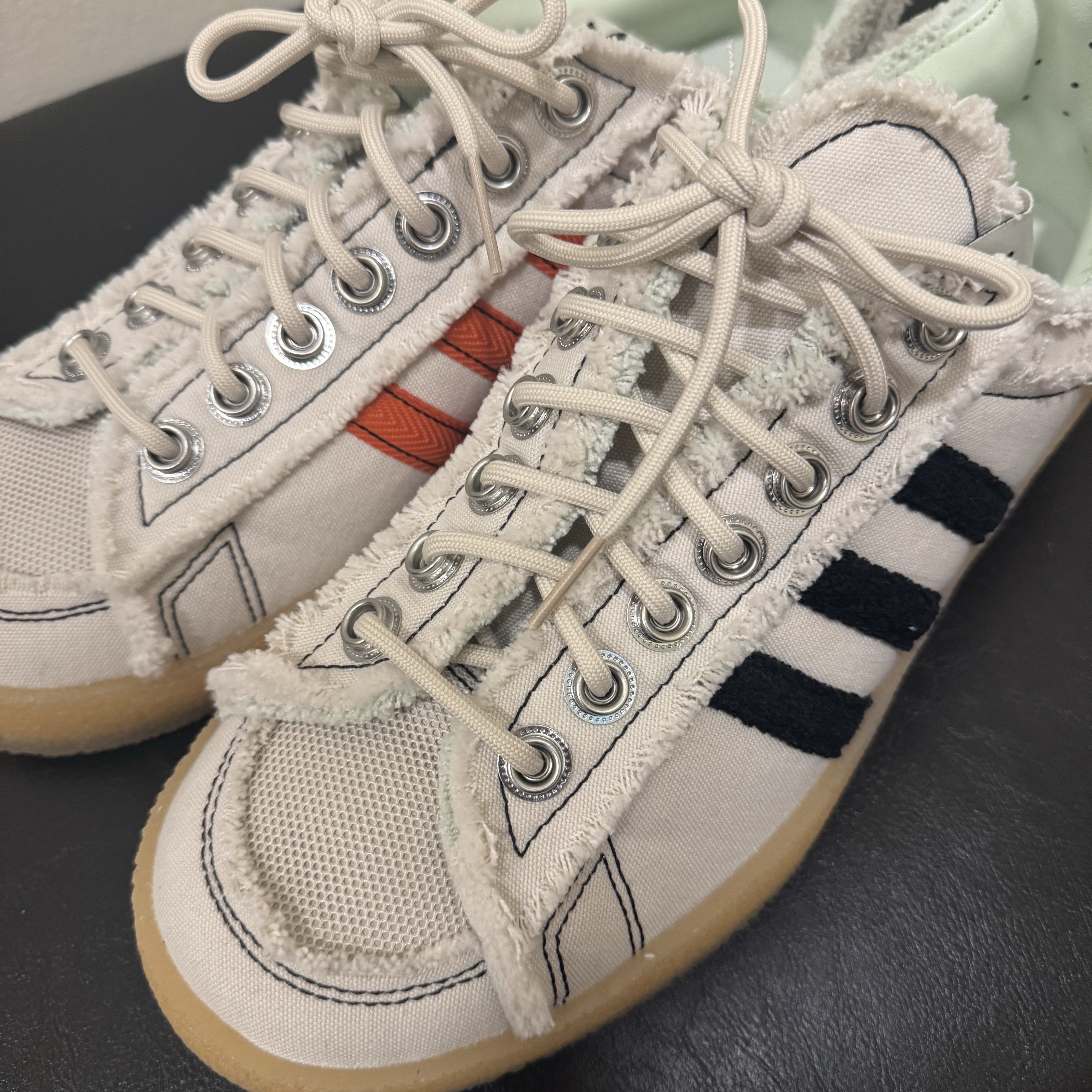 Adidas x Song for the Mute Campus 80s Bliss Core Black 착용 스타일