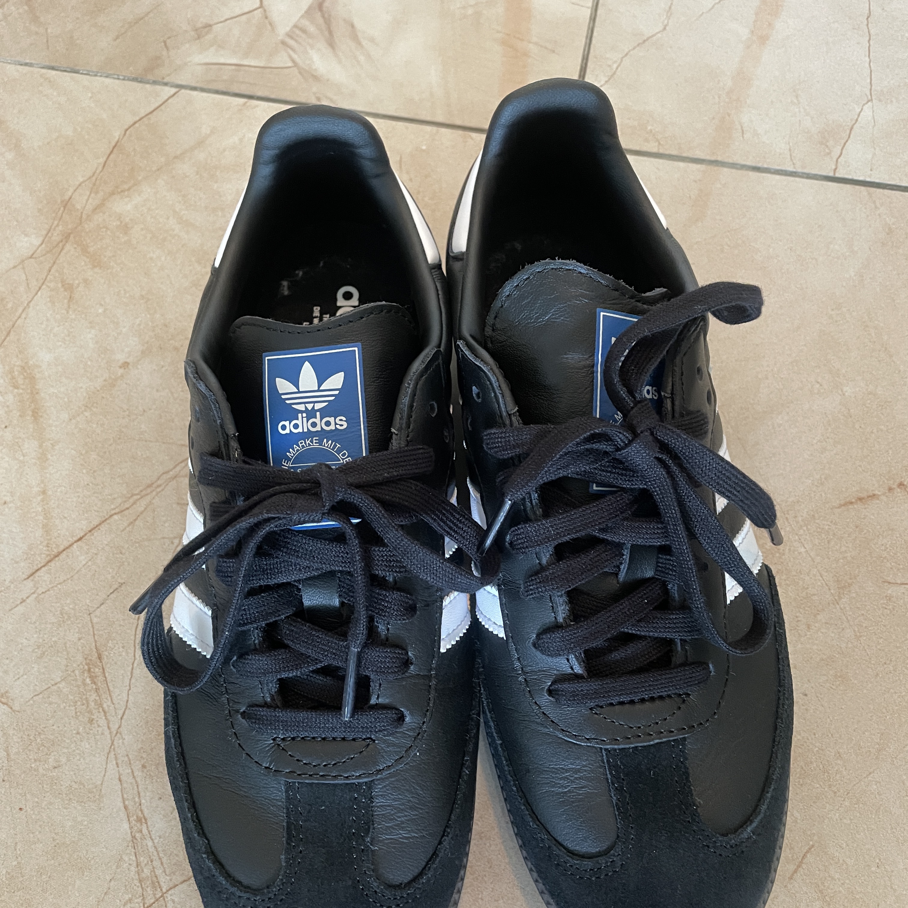 Adidas Samba OG Black White Gum 착용 스타일