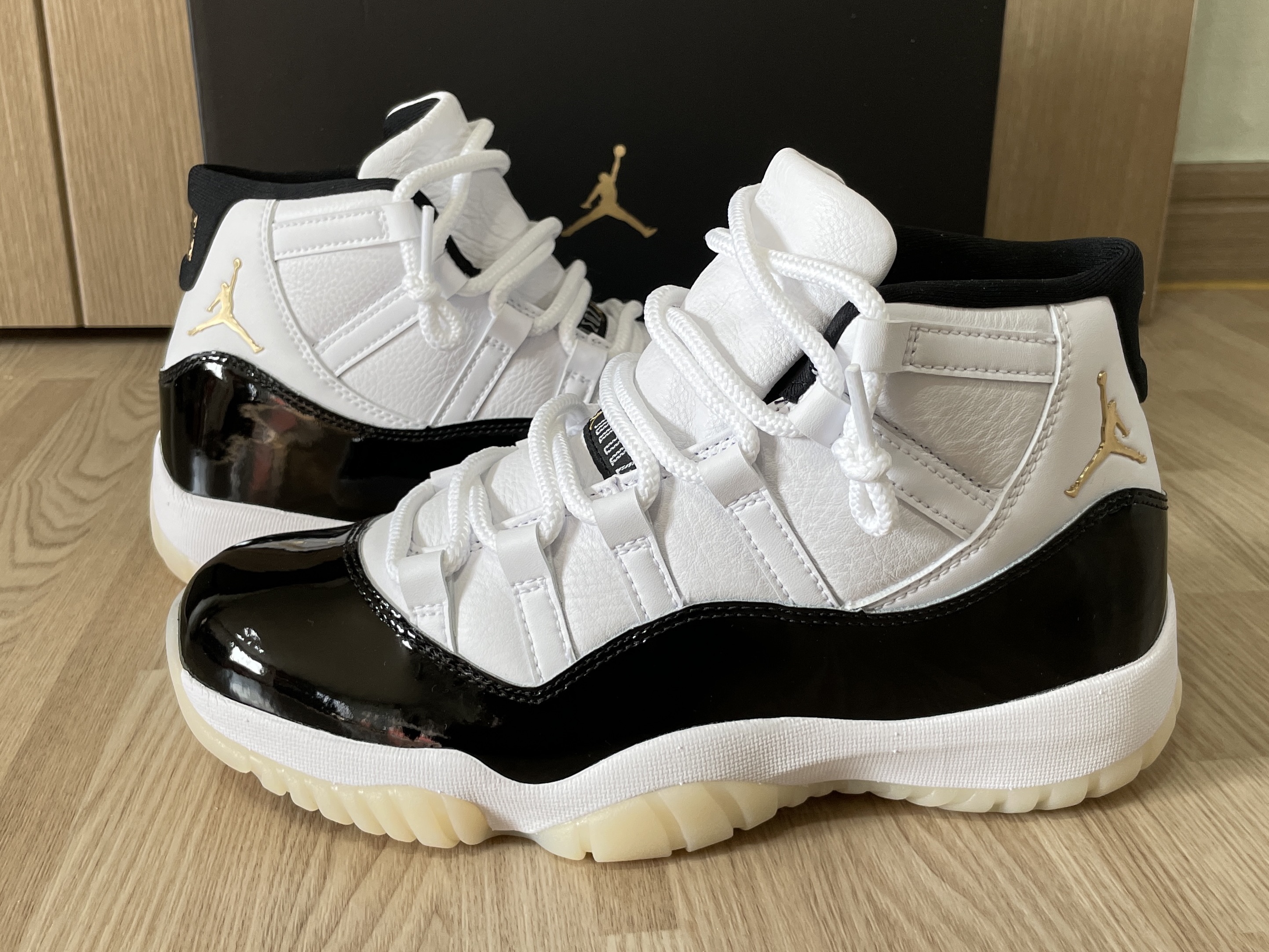 Jordan 11 Retro Gratitude 착용 스타일 - 3