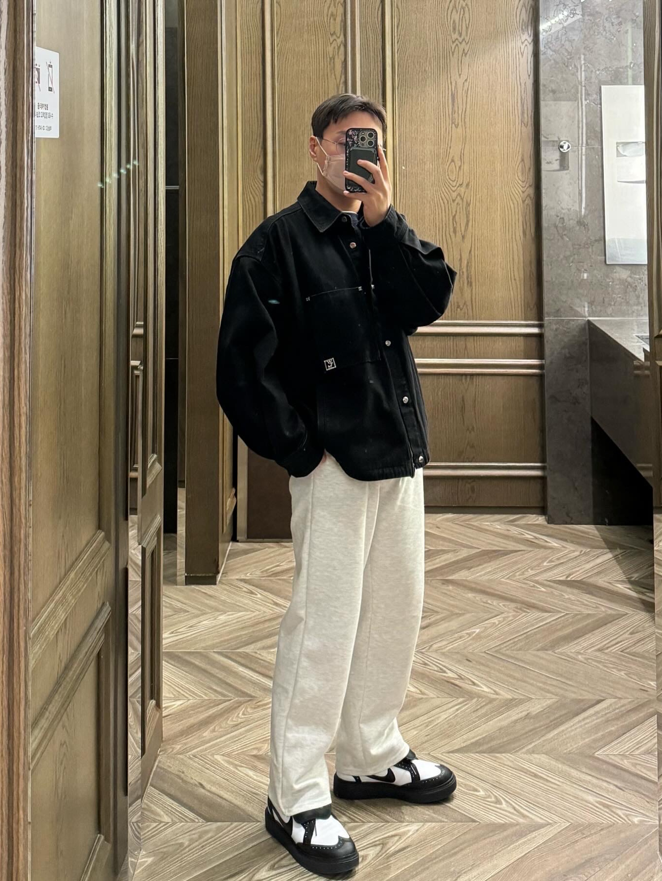Wooyoungmi Volcano Denim Shirt Black - 23FW, Nike x Peaceminusone Kwondo1 Black and White 착용 스타일 - 1