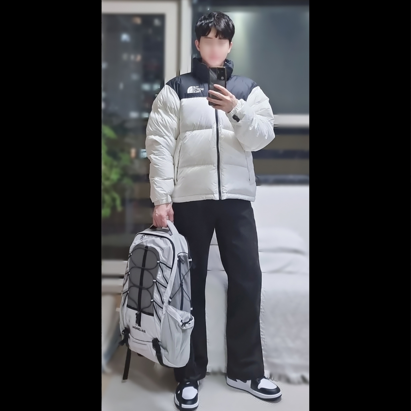 The North Face 1996 Eco Nuptse Jacket White, (W) Jordan 1 Mid White Black 착용 스타일