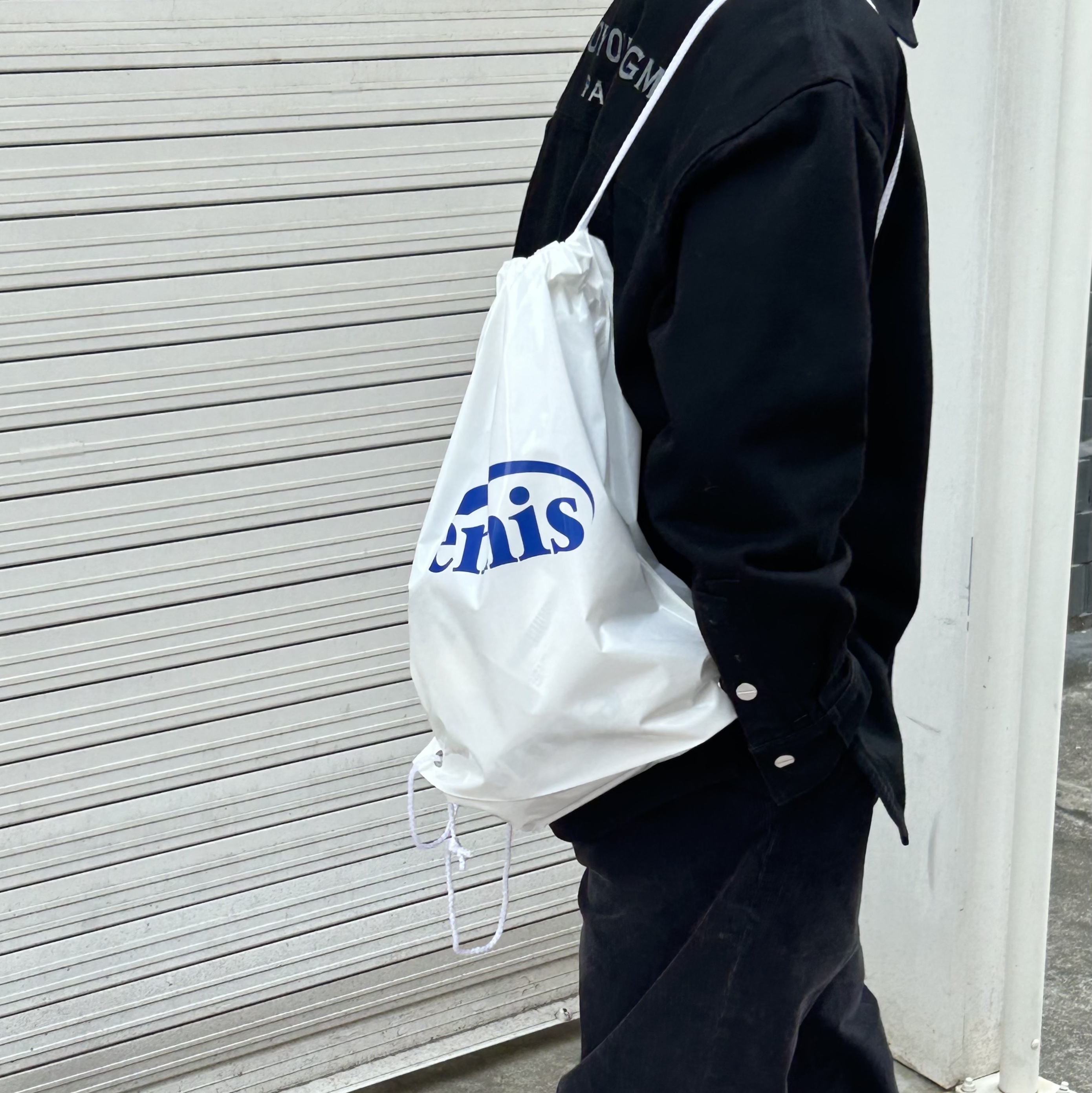 Emis New Logo Emis Cap Beige, Wooyoungmi Cotton Back Logo Shirt Black - 23FW 착용 스타일 - 2
