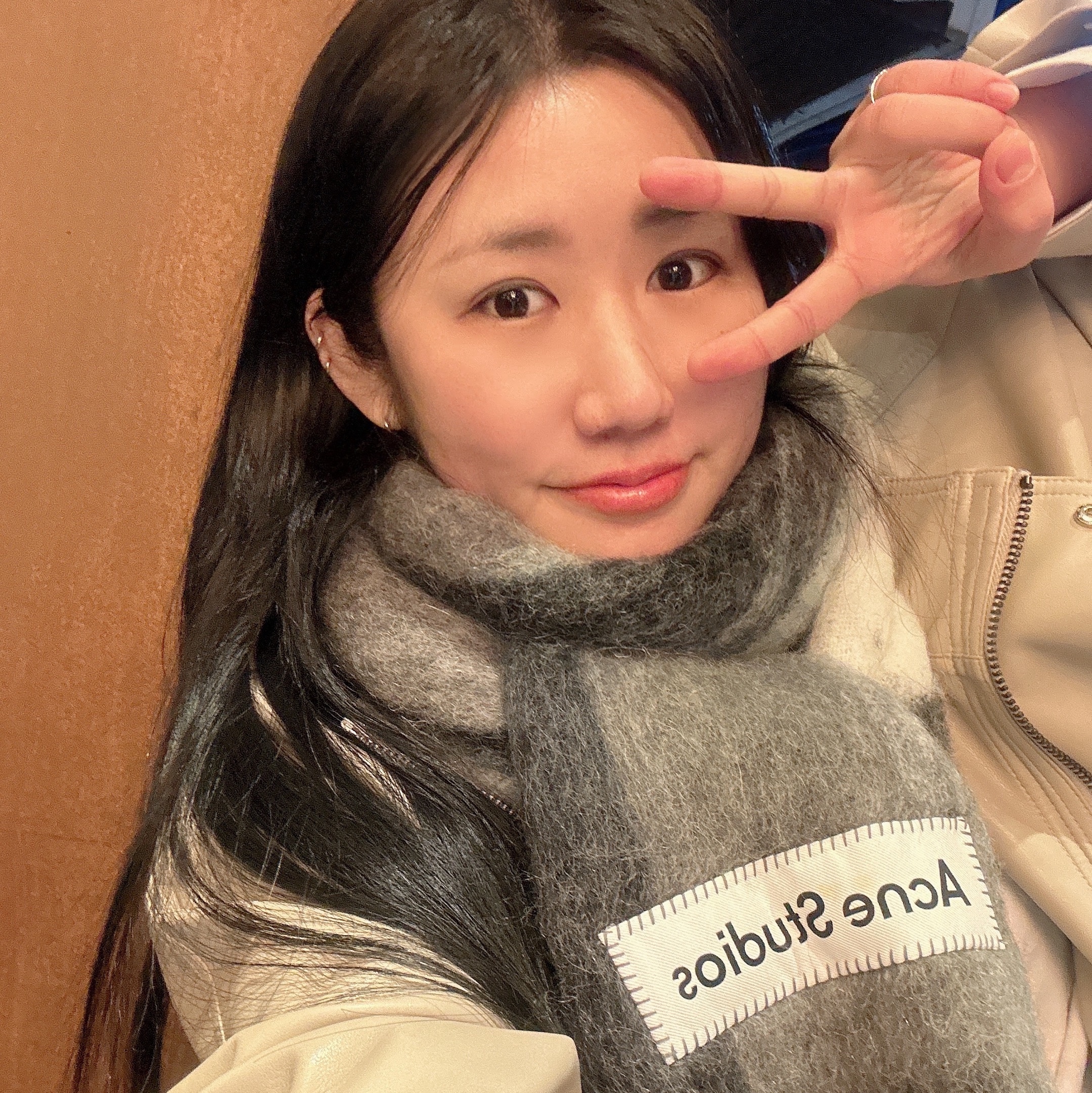 Acne Studios Mohair Check Muffler Grey Green Black 착용 스타일