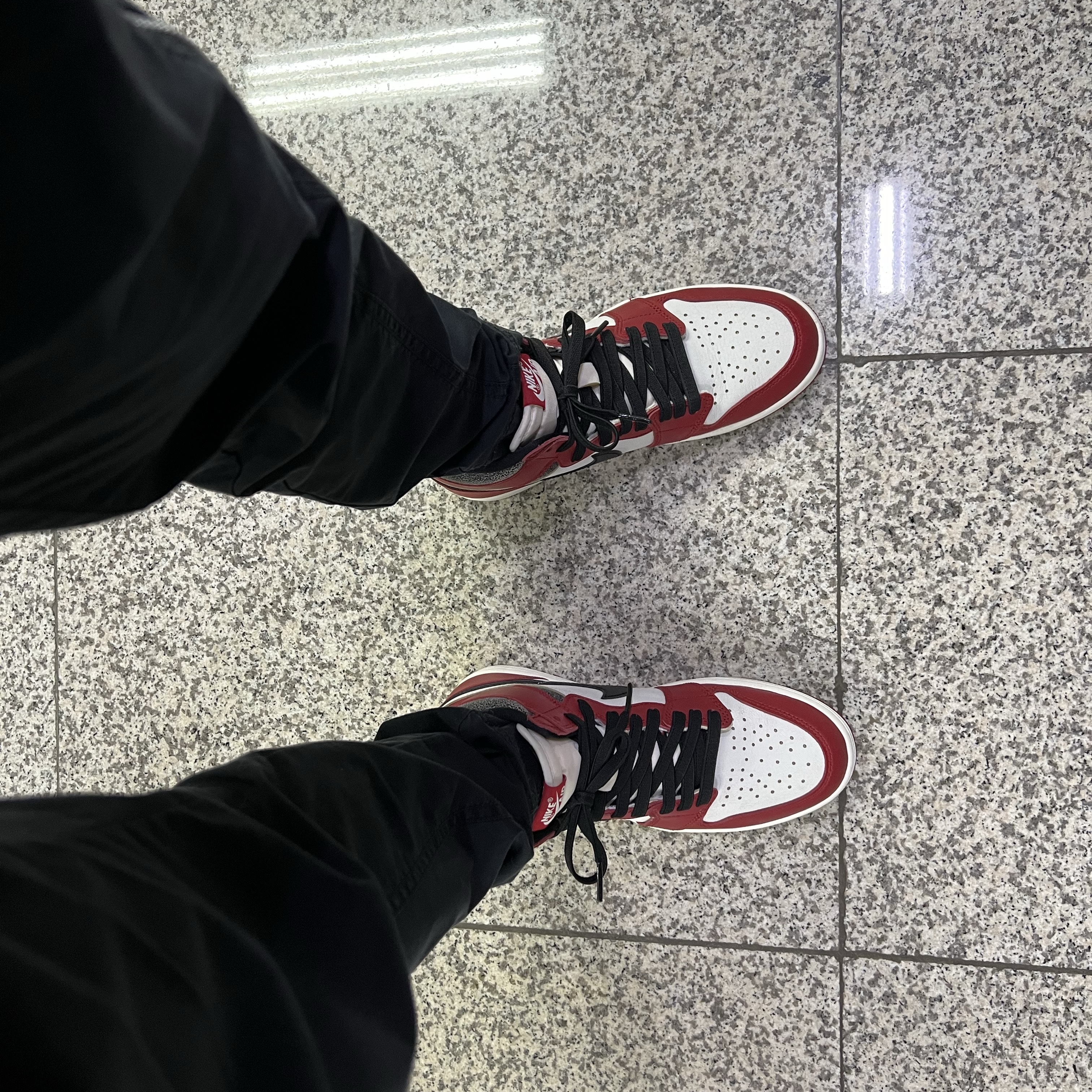 Jordan 1 Retro High OG Chicago 2022 착용 스타일 - 2