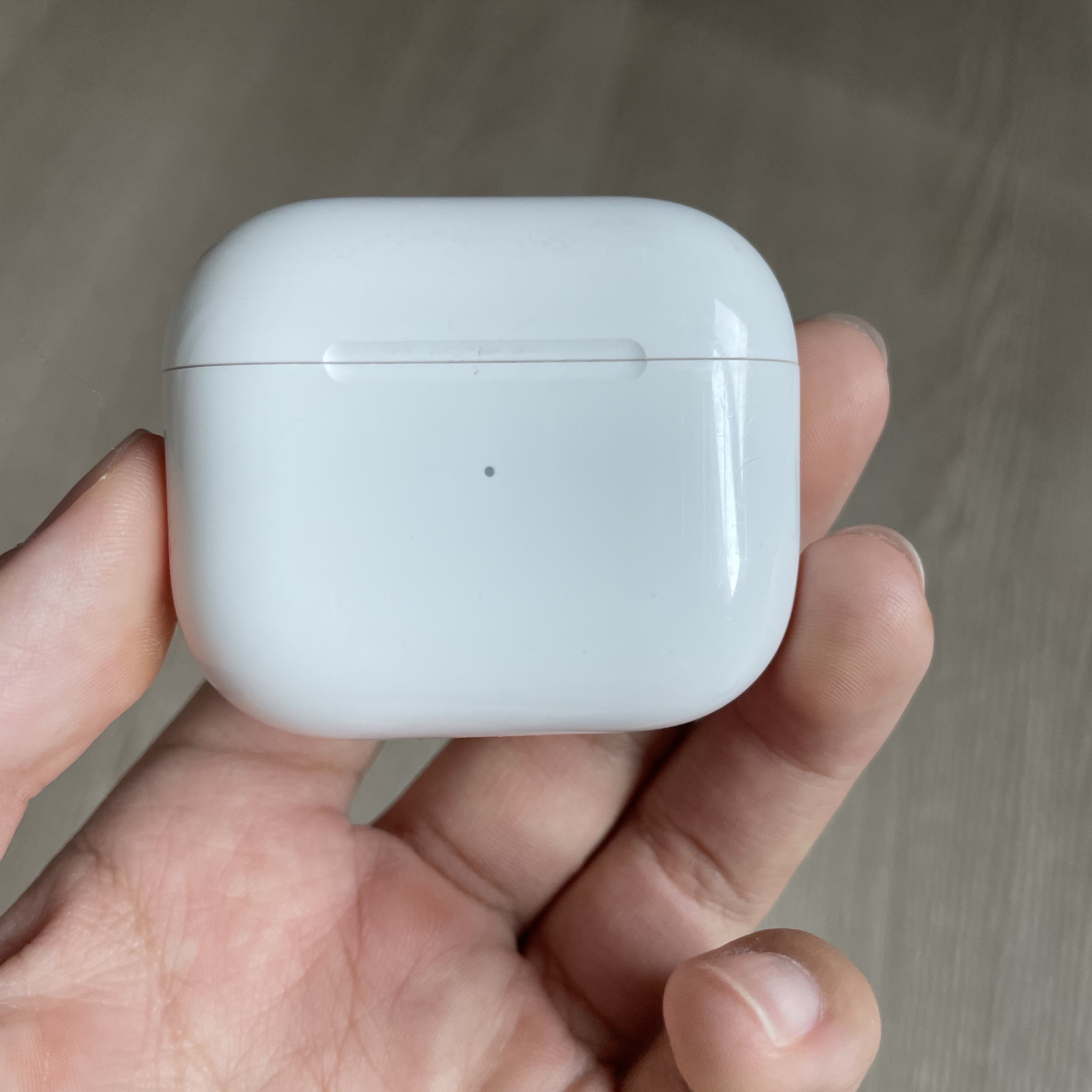 Apple Airpods 3rd Gen with MagSafe Charging Case (Korean Ver.) 착용 스타일 - 2