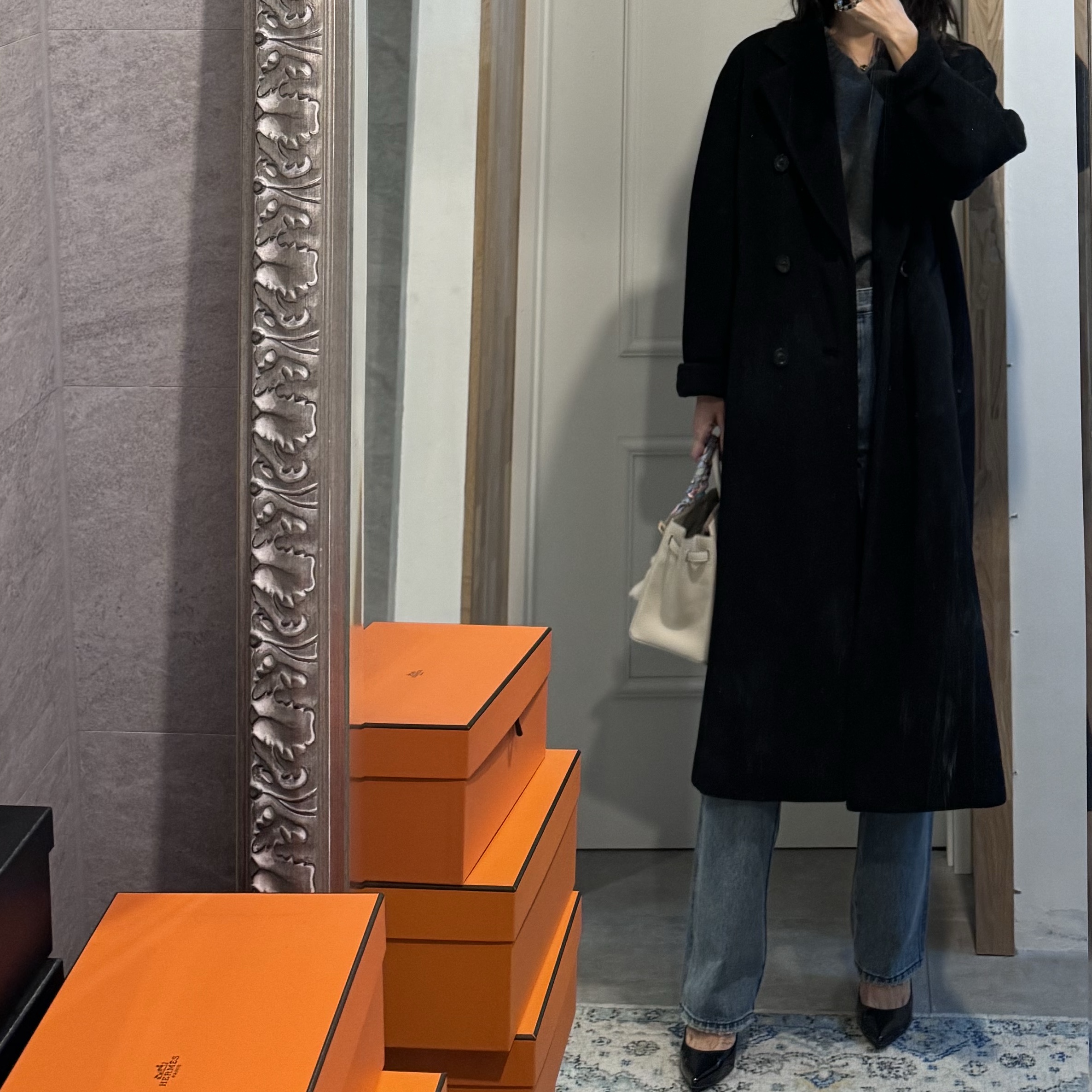 (W) Max Mara Madame 101801 Icon Coat Black, Hermes Birkin 25 Bag Sellier Epsom & Gold Craie 착용 스타일 - 5