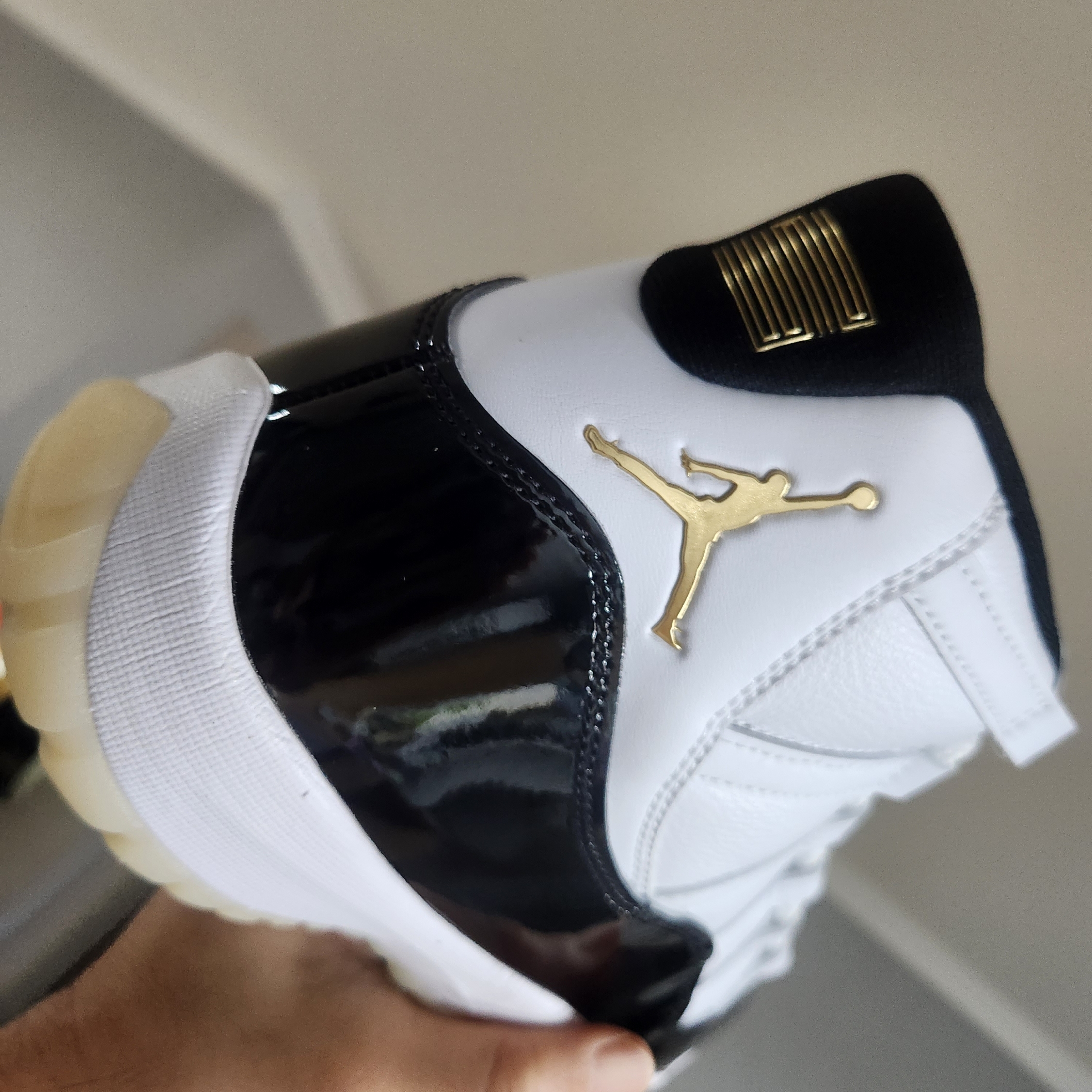 Jordan 11 Retro Gratitude 착용 스타일 - 3