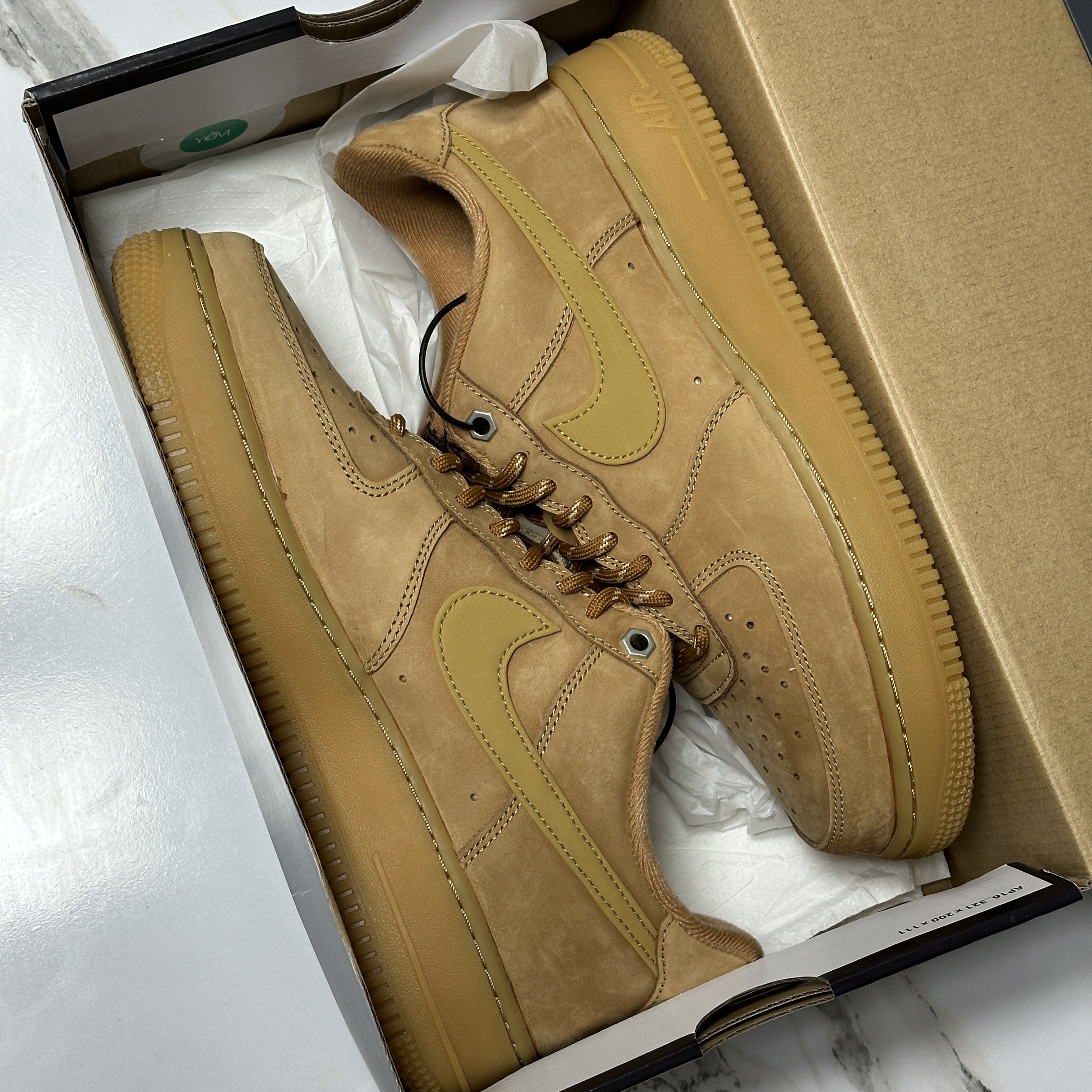 Nike Air Force 1 '07 WB Flax 착용 스타일 - 1