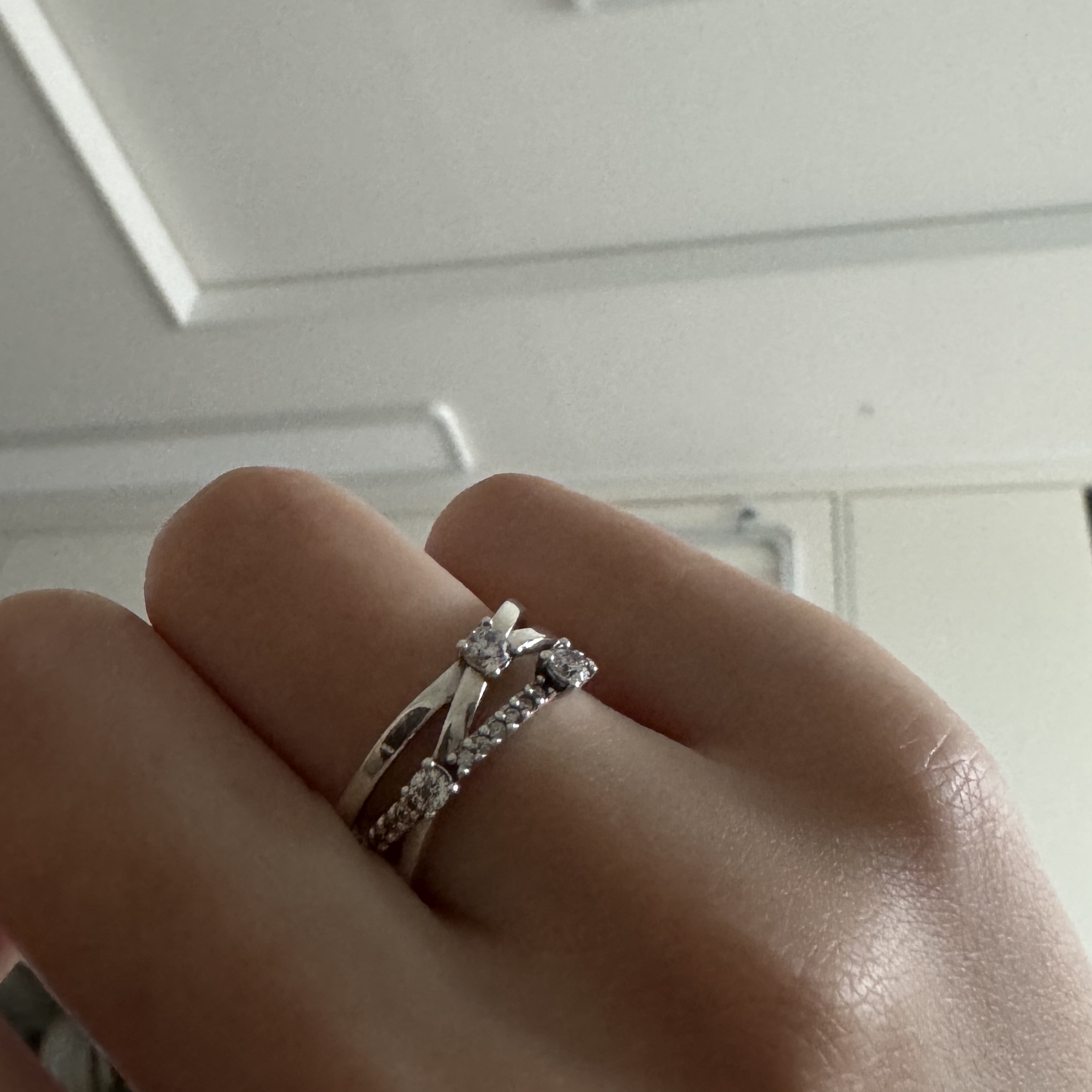 (W) Pandora Sparkling Triple Band Ring Sterling Silver Clear 착용 스타일