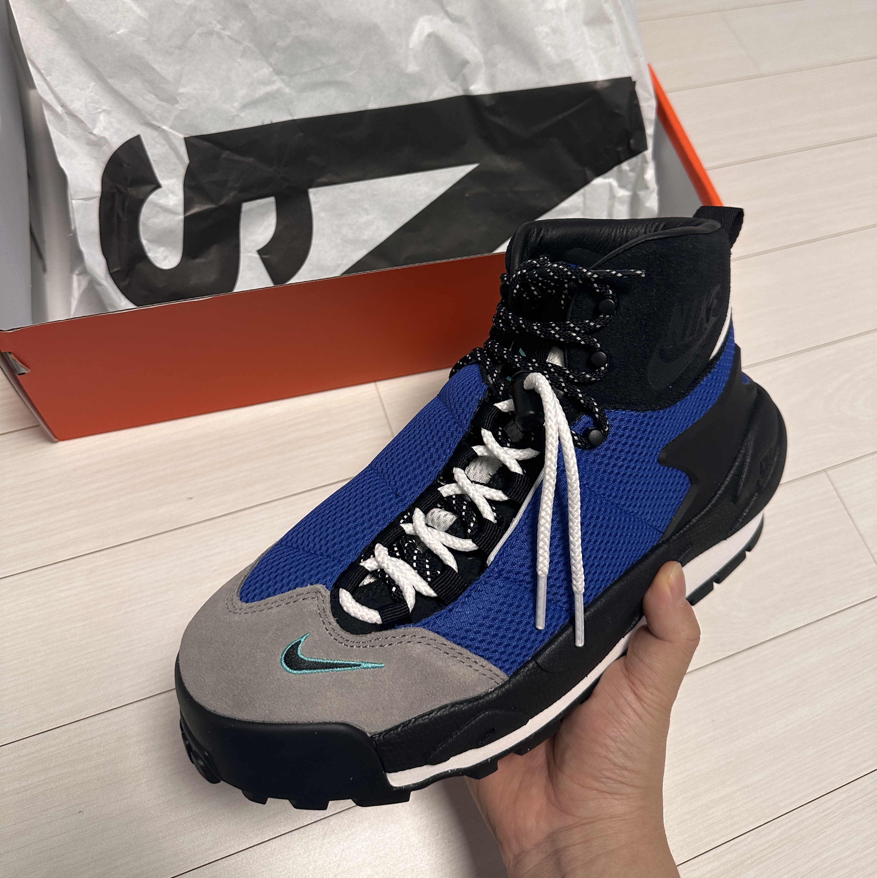 Nike x Sacai Magmascape SP Varsity Royal 착용 스타일