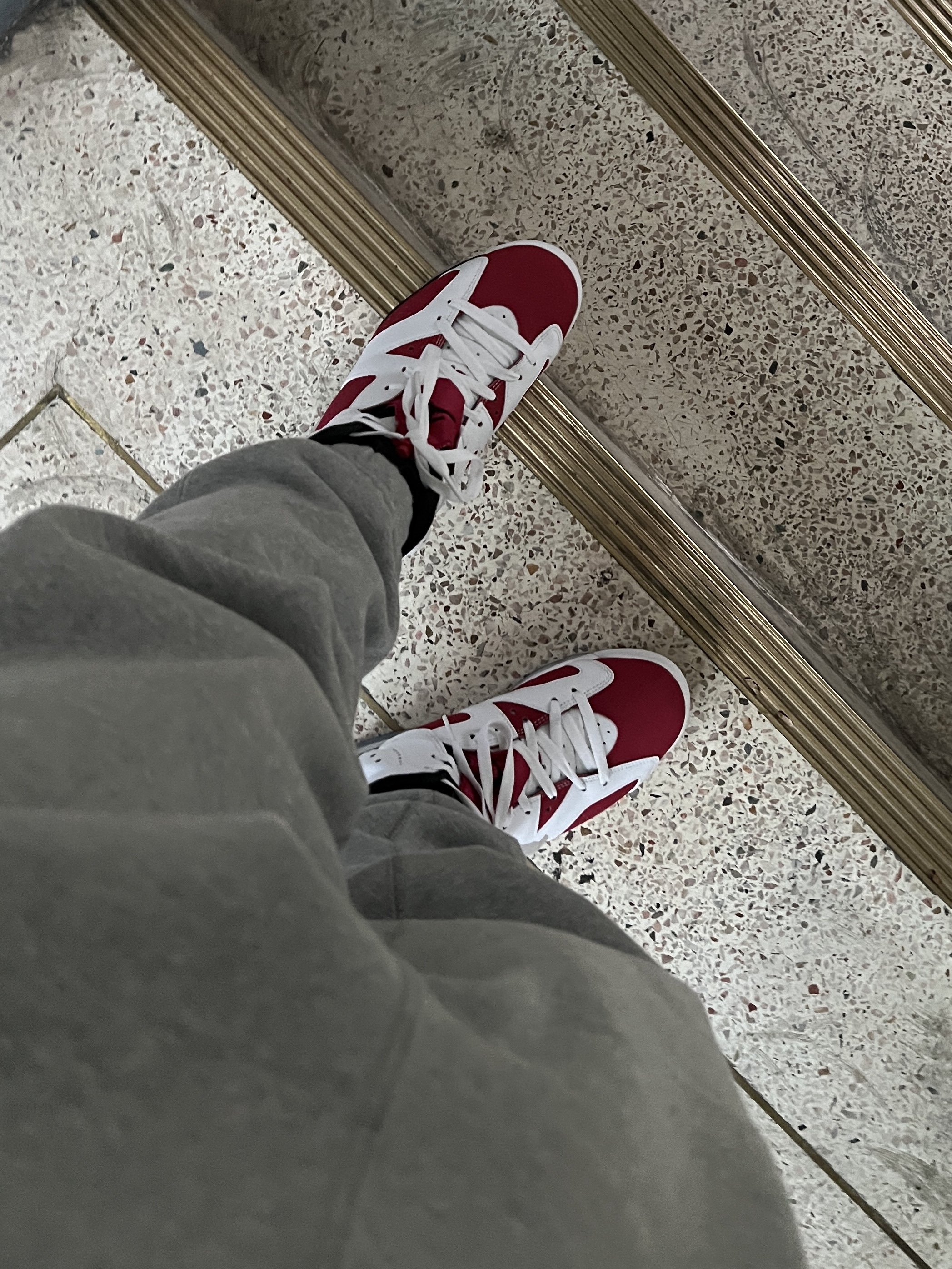 Jordan 6 Retro Carmine 2021 착용 스타일