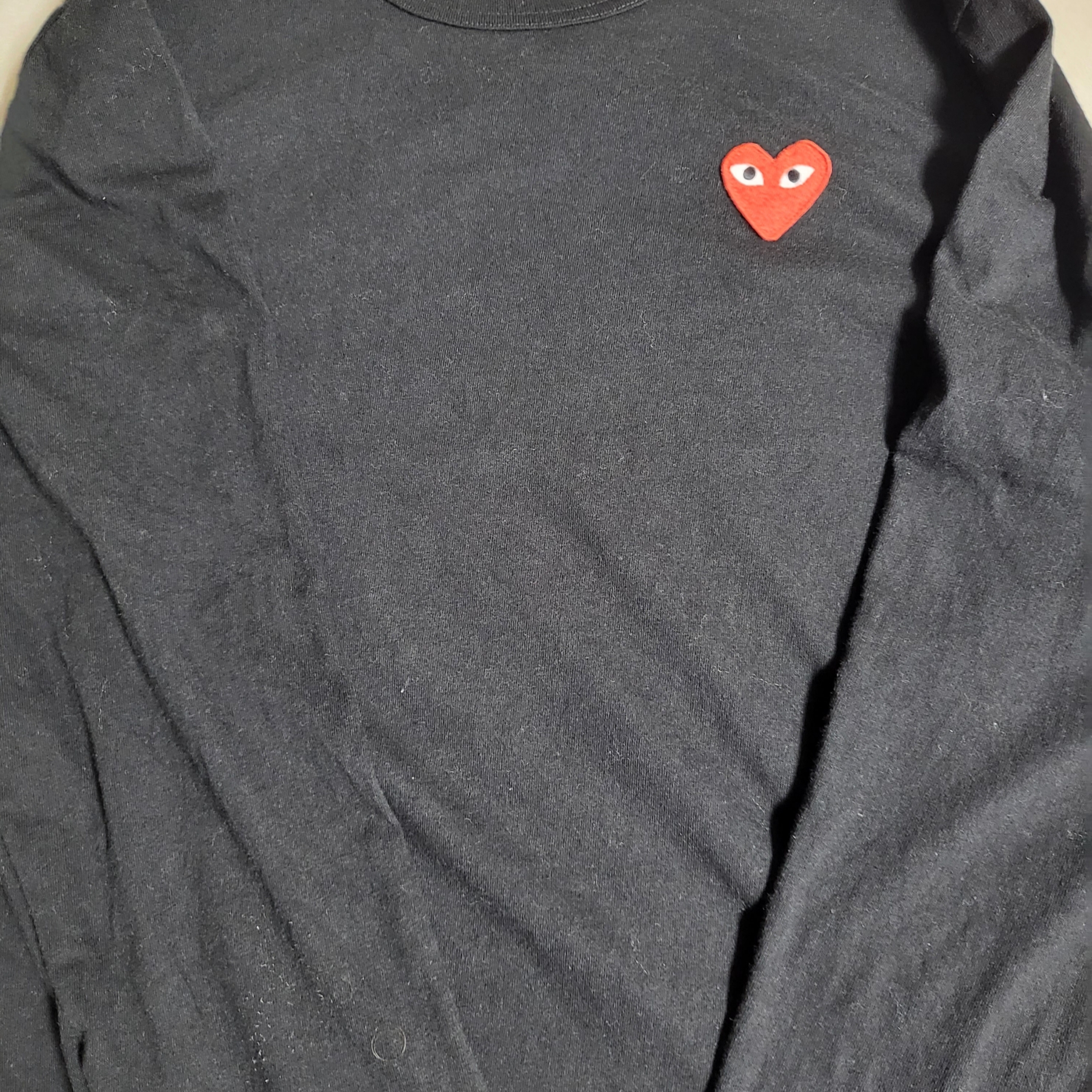 Play Comme des Garcons LS T-Shirt Black 착용 스타일