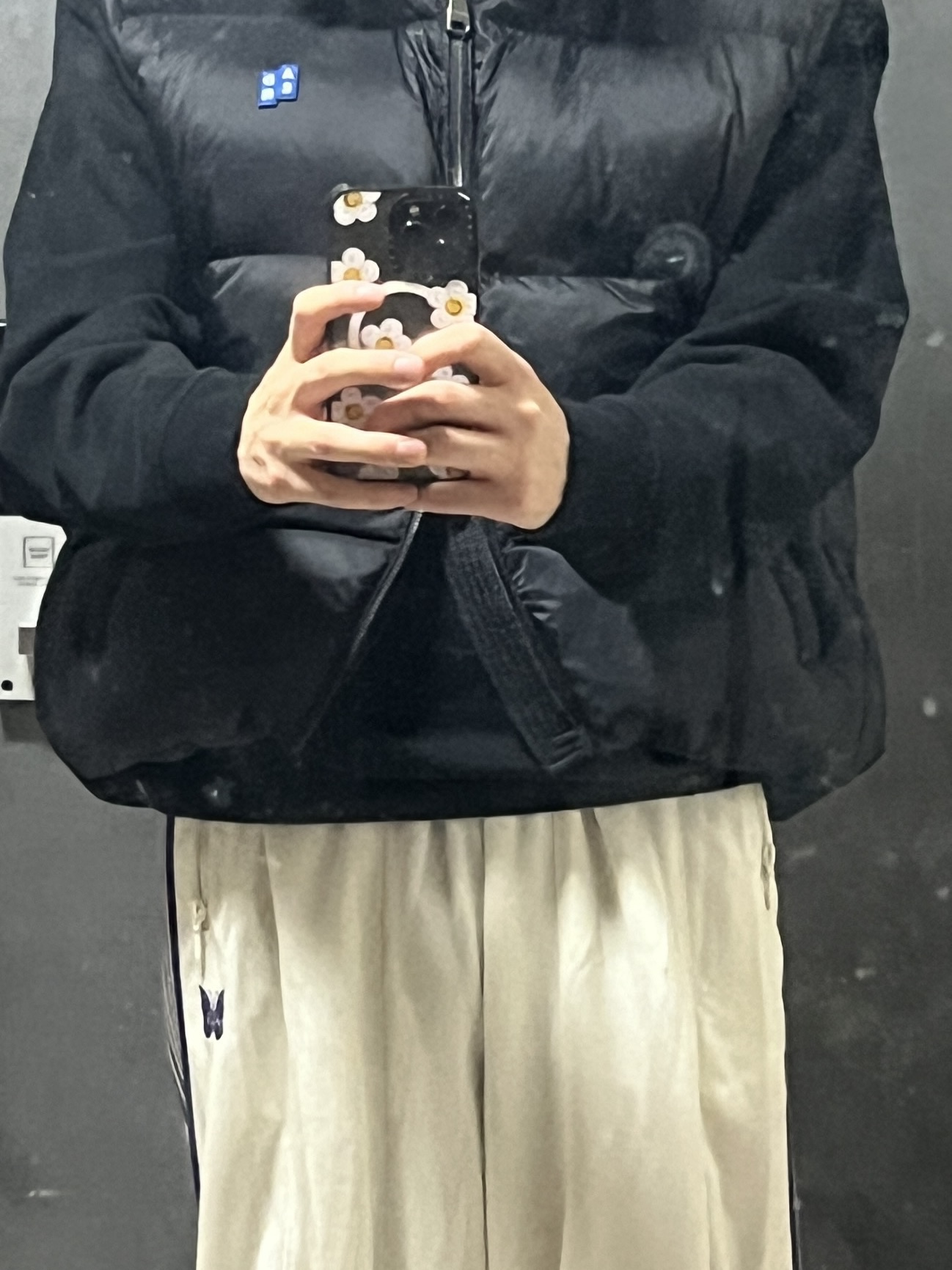 Needles H.D. Track Pants Poly Smooth Ice White, Ader Error Sig; TRS Tag Puffer Vest 01 Noir 착용 스타일 - 1