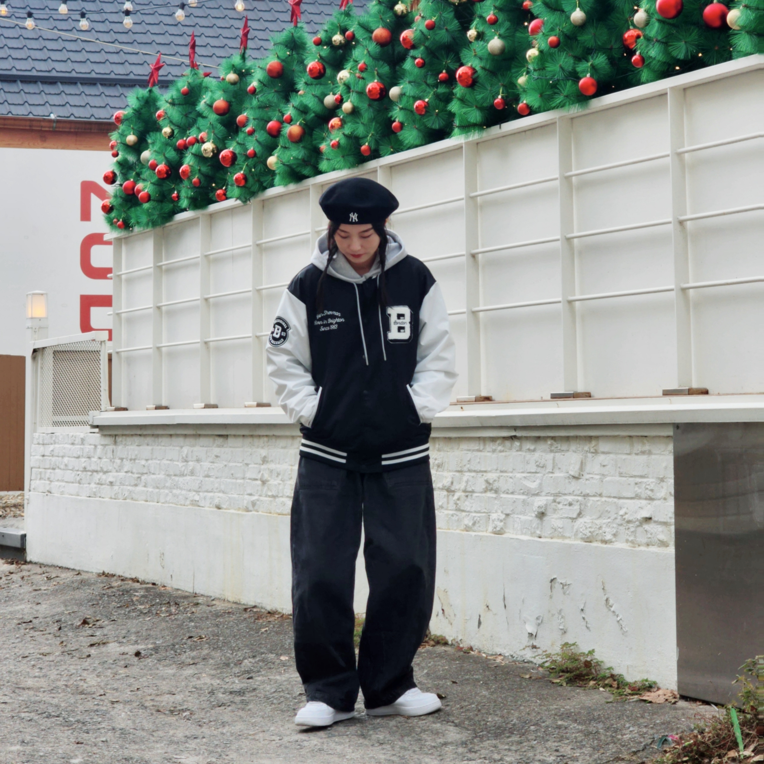 Nike Air Force 1 '07 White Black, (W) Nike Air Force 1 '07 White Black 착용 스타일 - 1