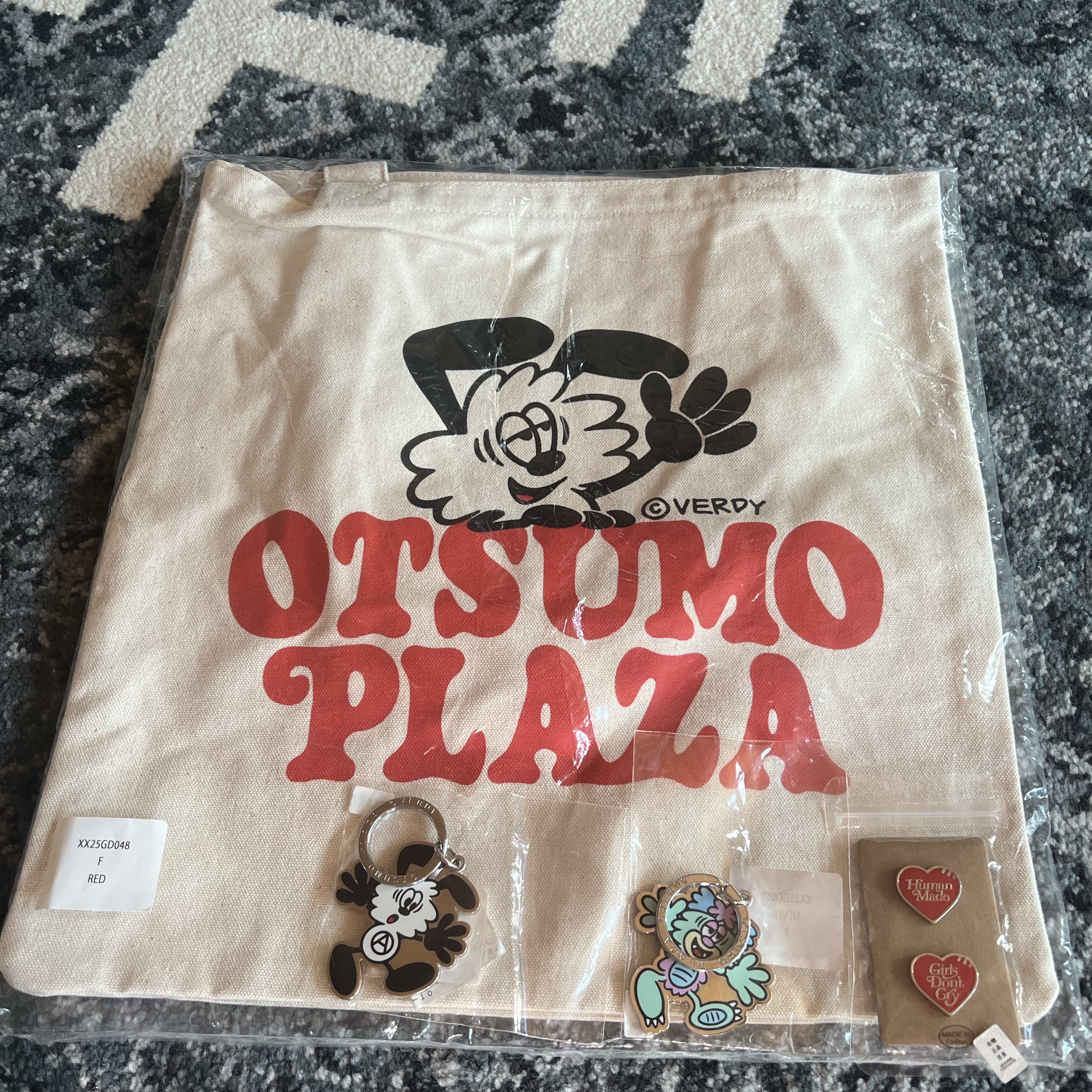 日本 verdy otsumo plaza key charm /pins set