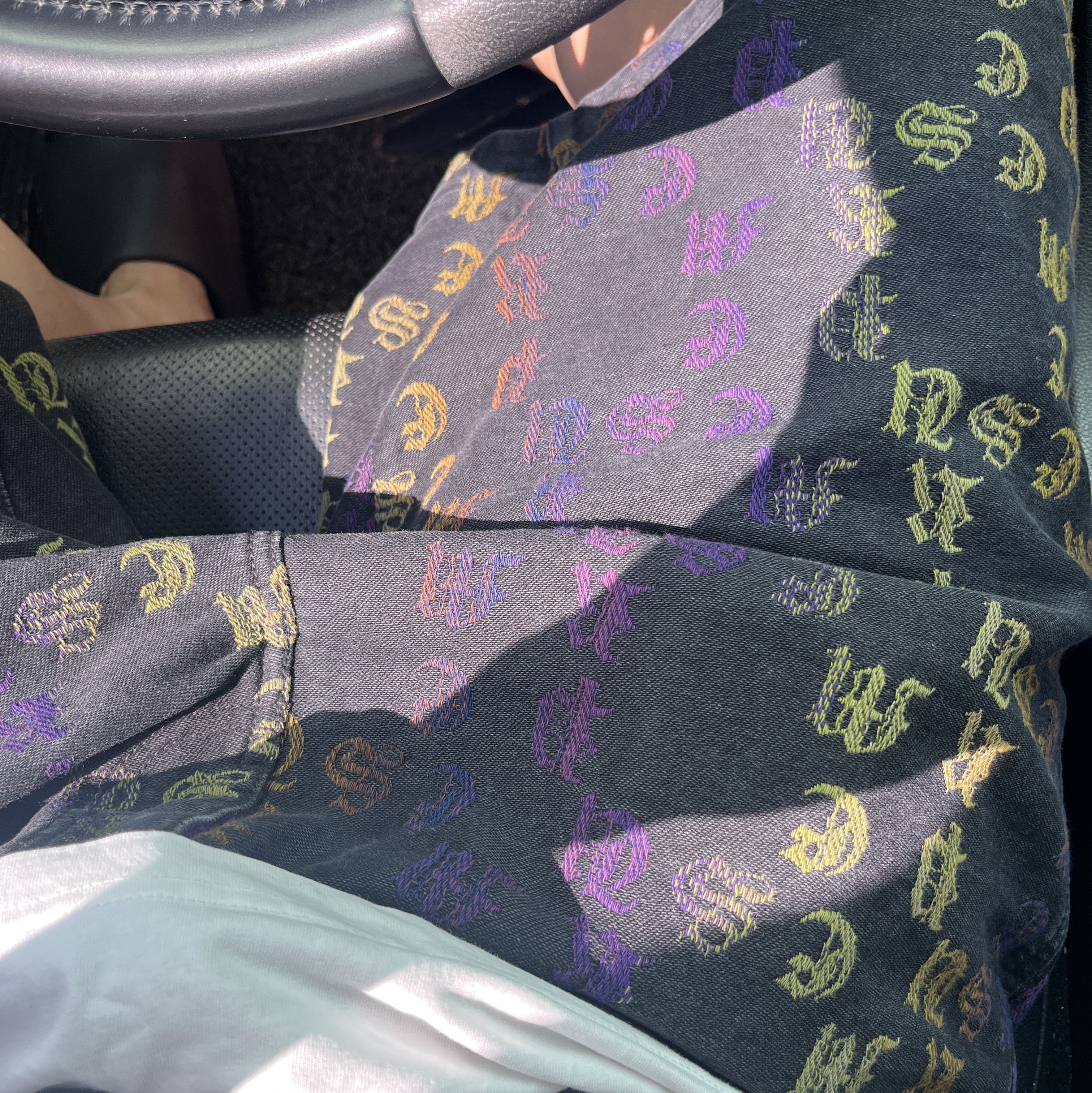 Supreme Gradient Jacquard Denim Shorts Black - 22SS, Adidas Yeezy Slide Onyx 착용 스타일