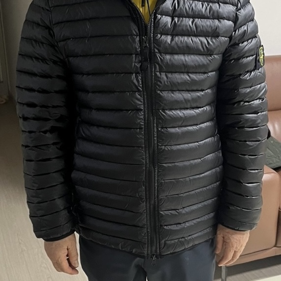 Stone Island 41524 Packable Loom Woven Chambers R-Nylon Down TC Jacket Black - 23SS 착용 스타일