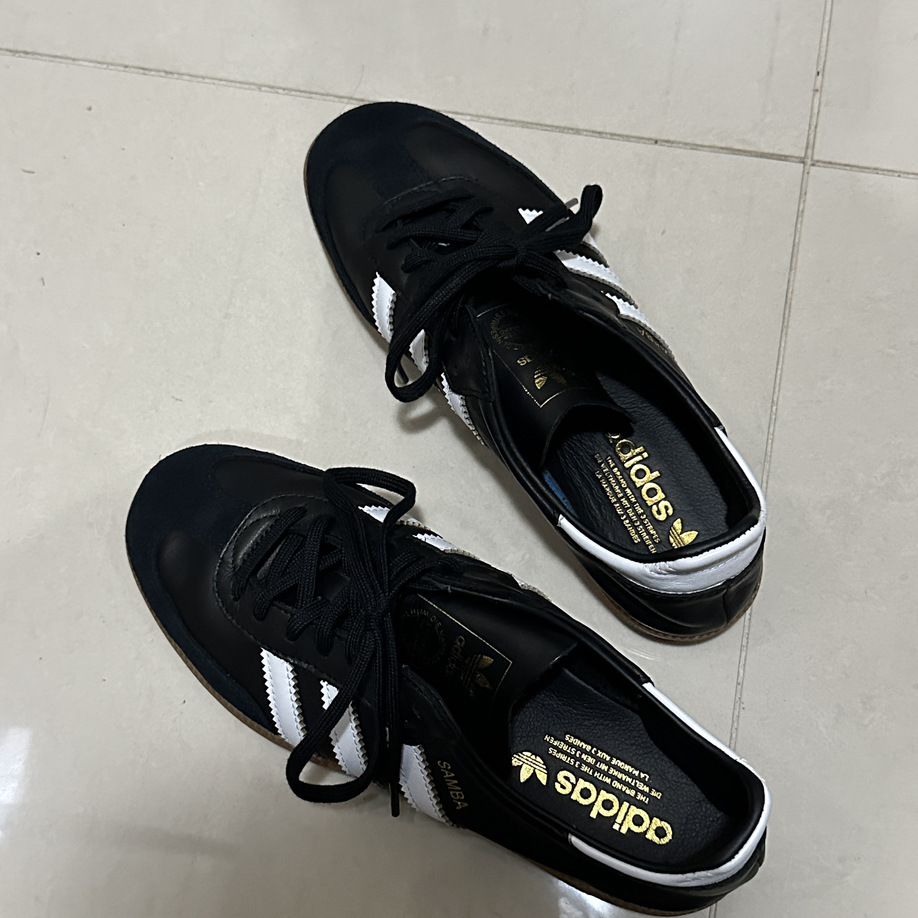Adidas Samba Decon Core Black 착용 스타일