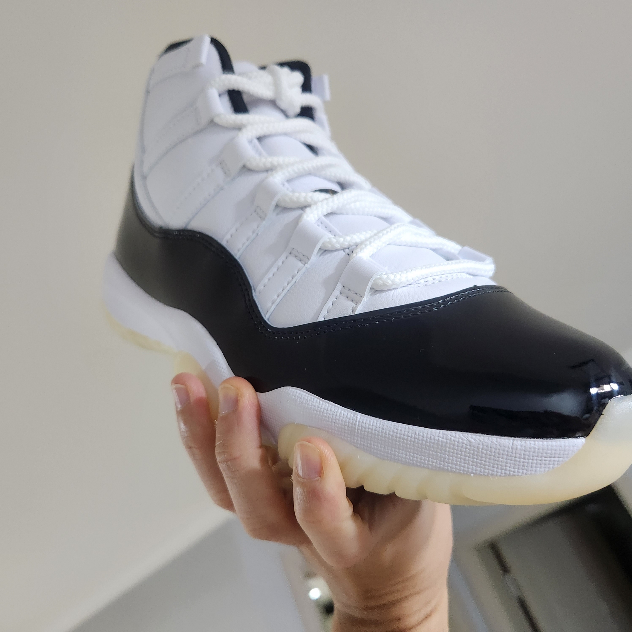 Jordan 11 Retro Gratitude 착용 스타일 - 2