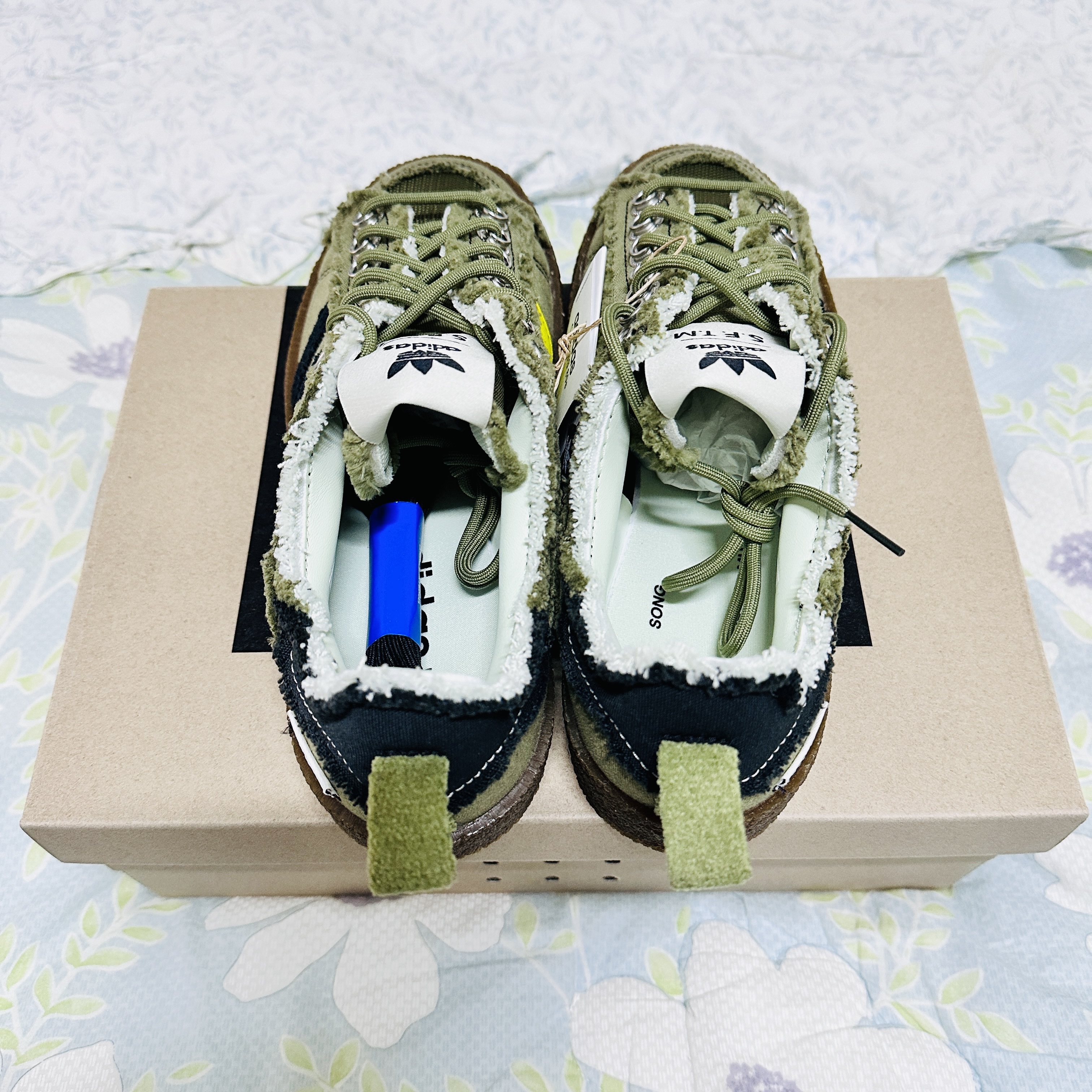 Adidas x Song for the Mute Campus 80s Focus Olive Core Black 착용 스타일 - 4