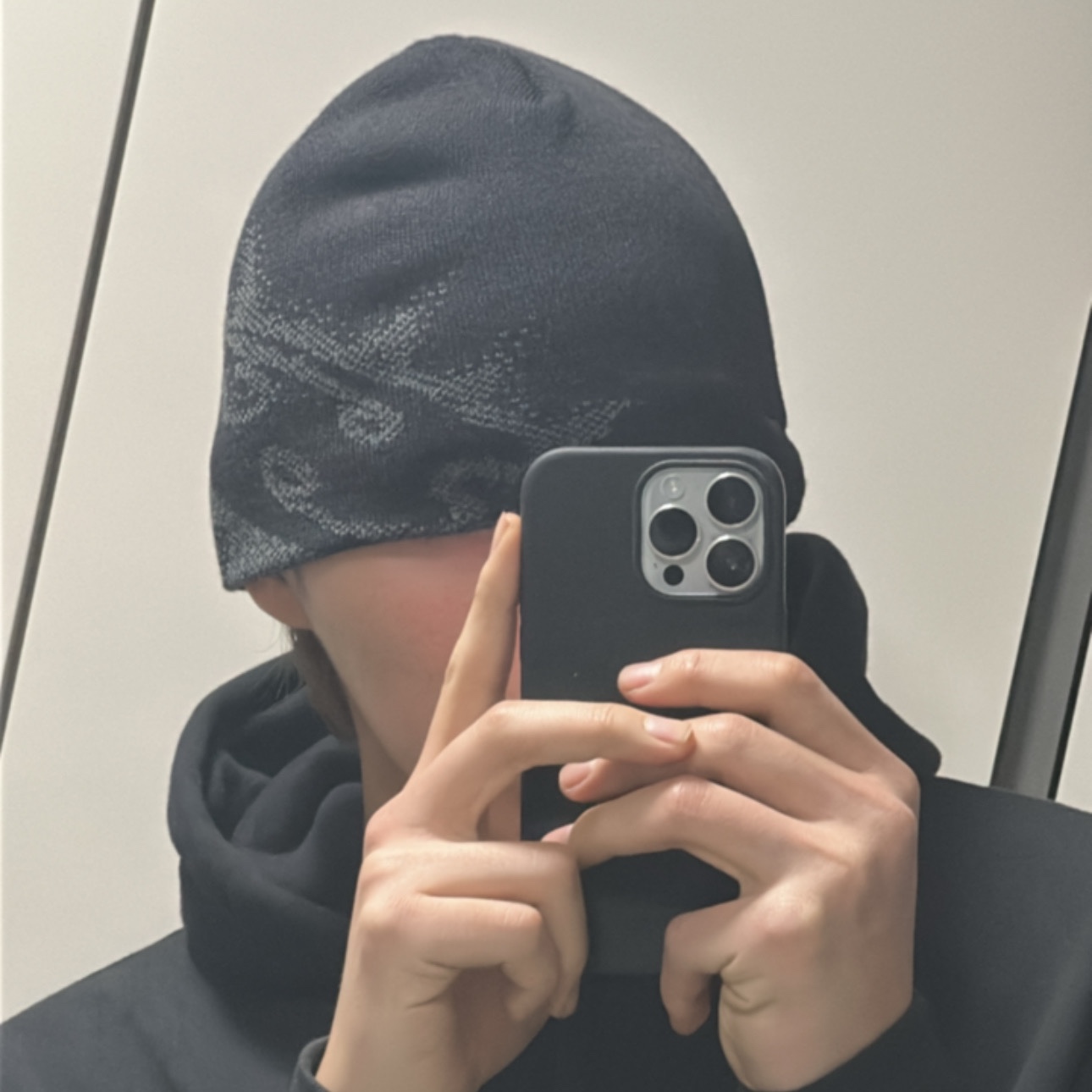 Sansan Gear Logo Beanie Black - 23FW 착용 스타일
