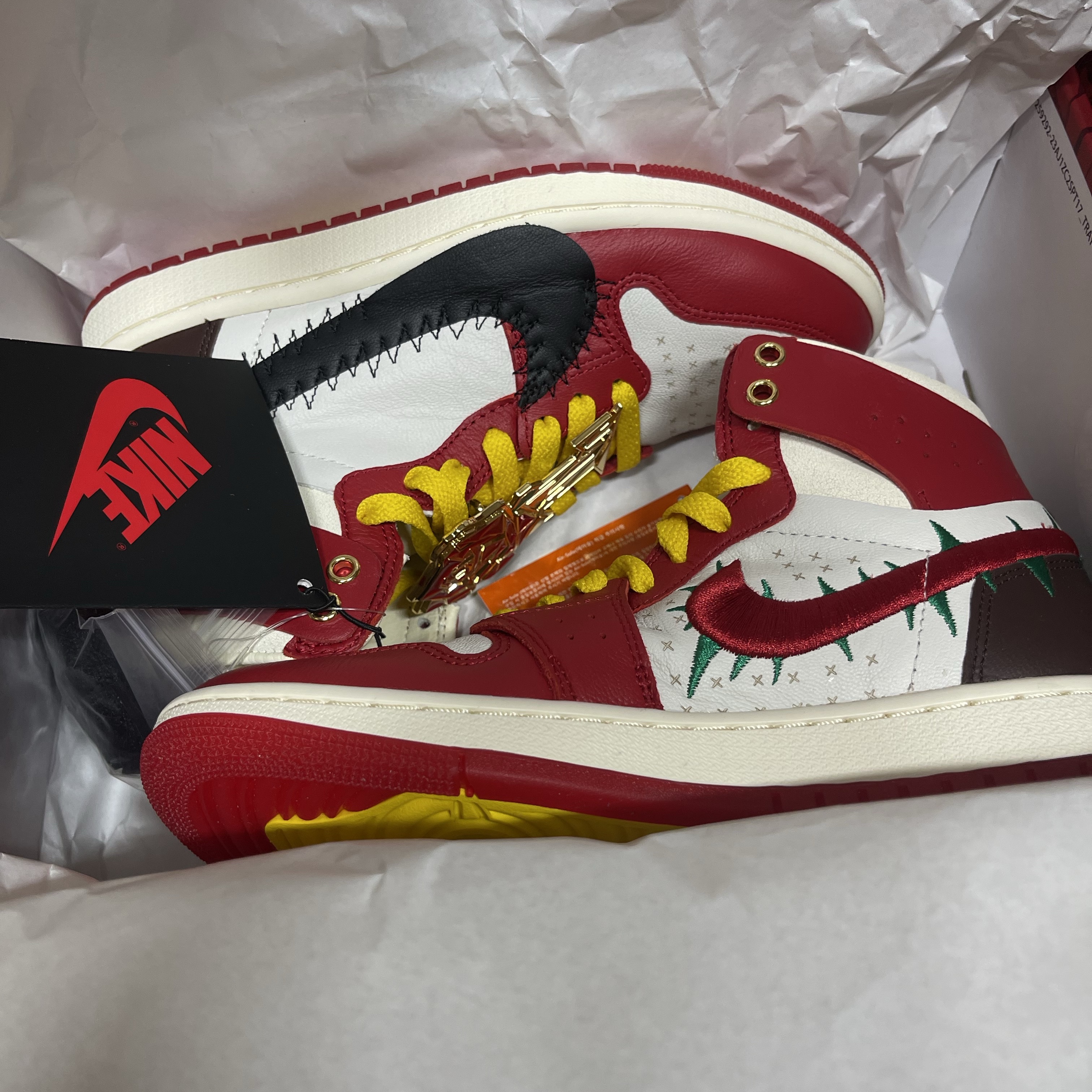 (W) Jordan 1 x Teyana Taylor Zoom CMFT 2 Gym Red 착용 스타일