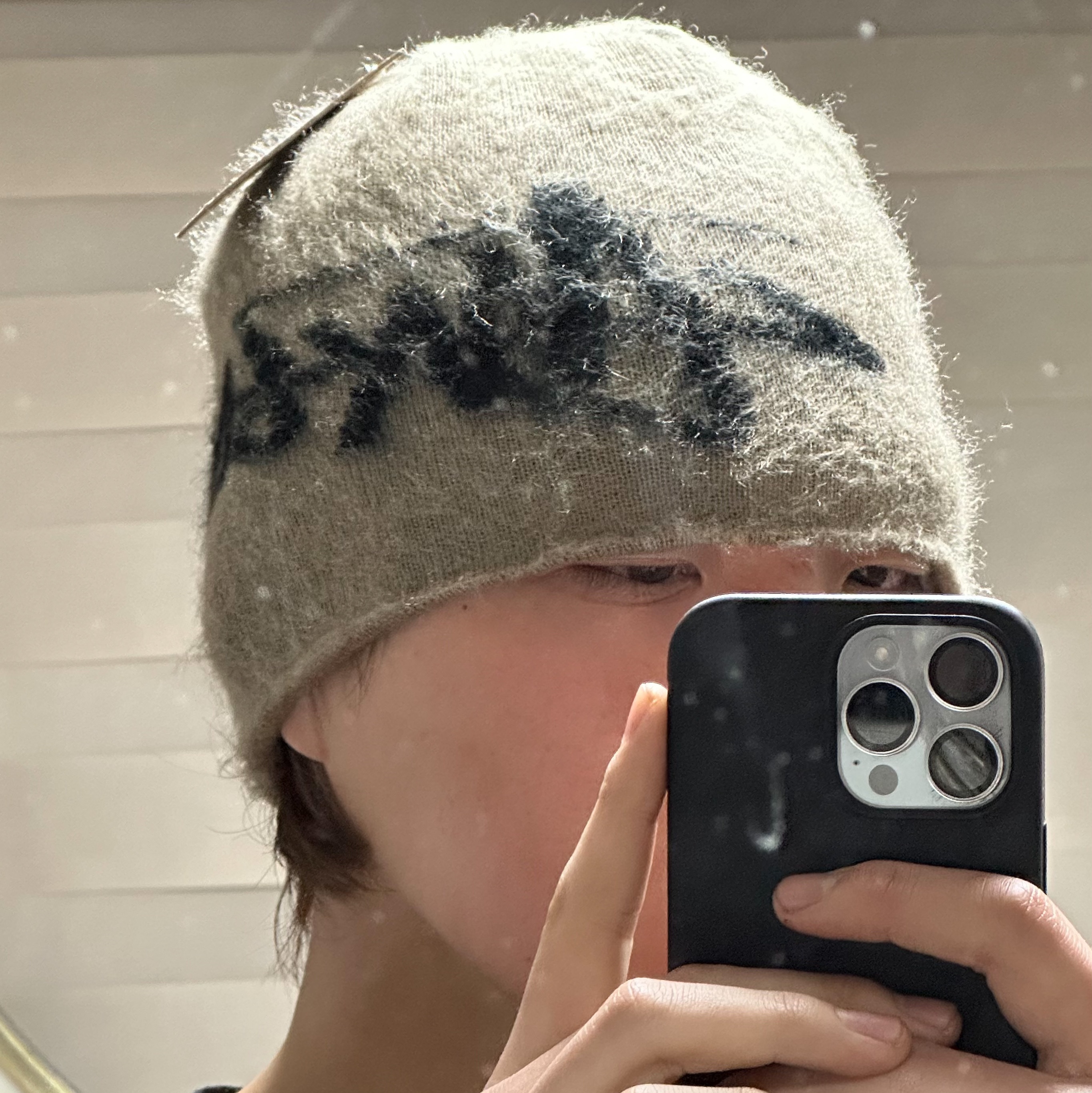Stussy Brushed Out Stock Skullcap Beanie Sand 착용 스타일