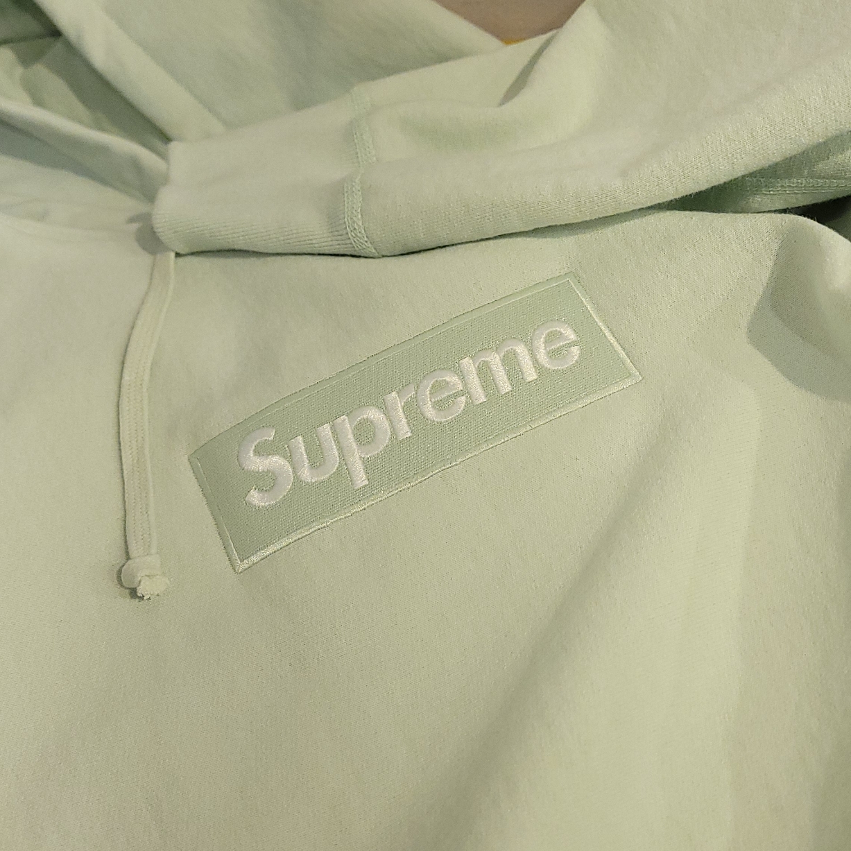 Supreme Box Logo Hooded Sweatshirt Light Green - 23FW 착용 스타일 - 1
