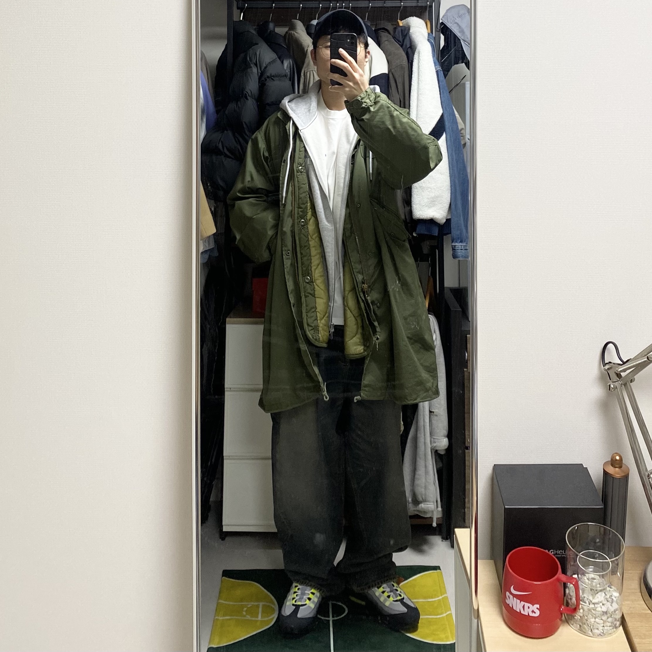 Nike Air Max 95 Patch OG Neon, Undermycar Iek Hand Brush Washed Wide Jeans Corrosion Blue - 23FW 착용 스타일