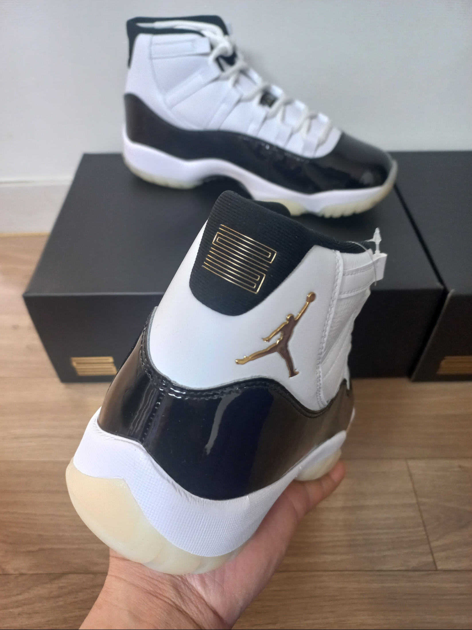 Jordan 11 Retro Gratitude, (GS) Jordan 11 Retro Gratitude 착용 스타일 - 2