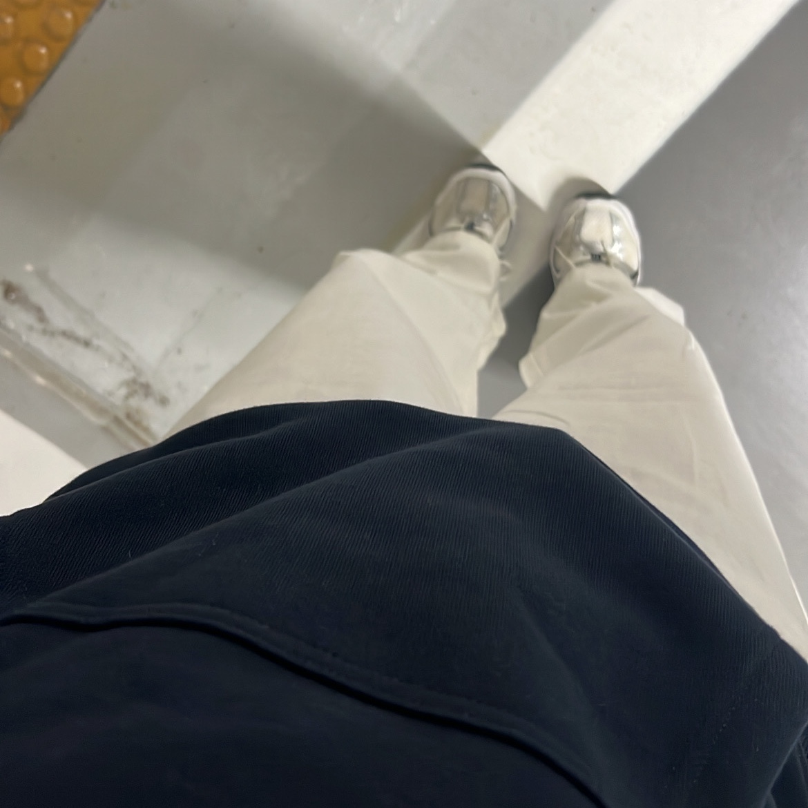 Sansan Gear Biped Hoodie Navy - 23FW, New Balance 530 White 착용 스타일 - 3