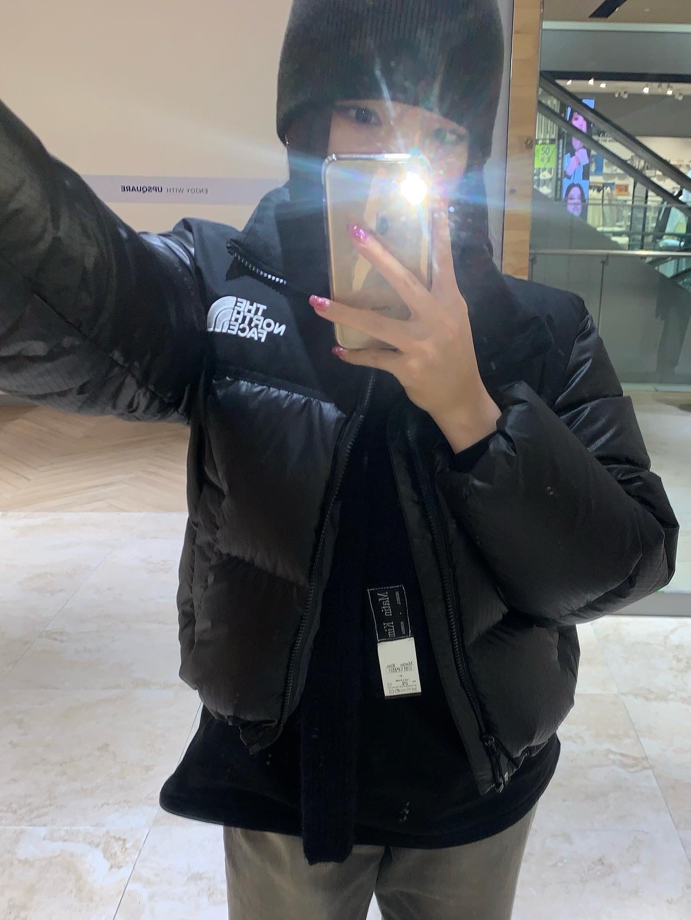(W) The North Face White Label Novelty Nuptse Down Jacket Black, (W) The North Face White Label Novelty Nuptse Down Jacket Black 착용 스타일 - 7