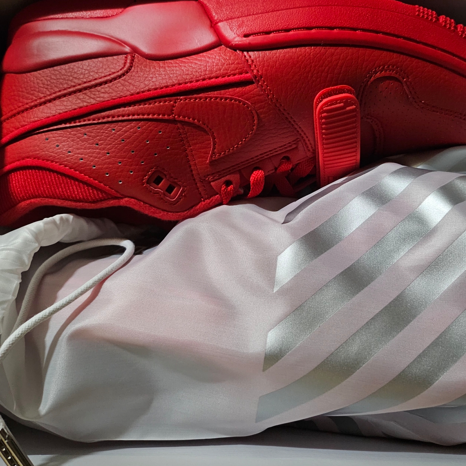 Nike x Billie Eilish Air Alpha Force 88 Fire Red 착용 스타일