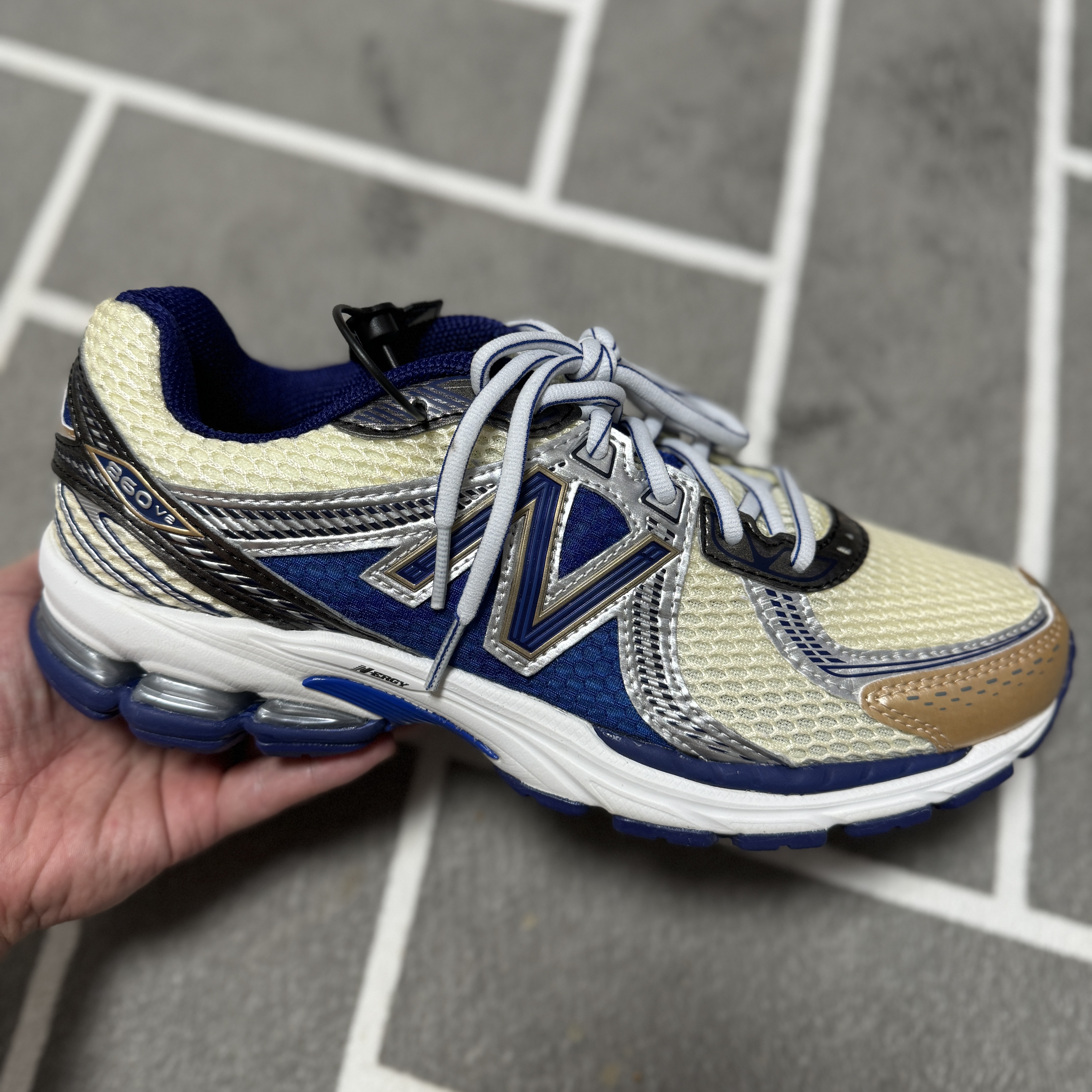 New Balance x Aime Leon Dore 860v2 Blue 착용 스타일