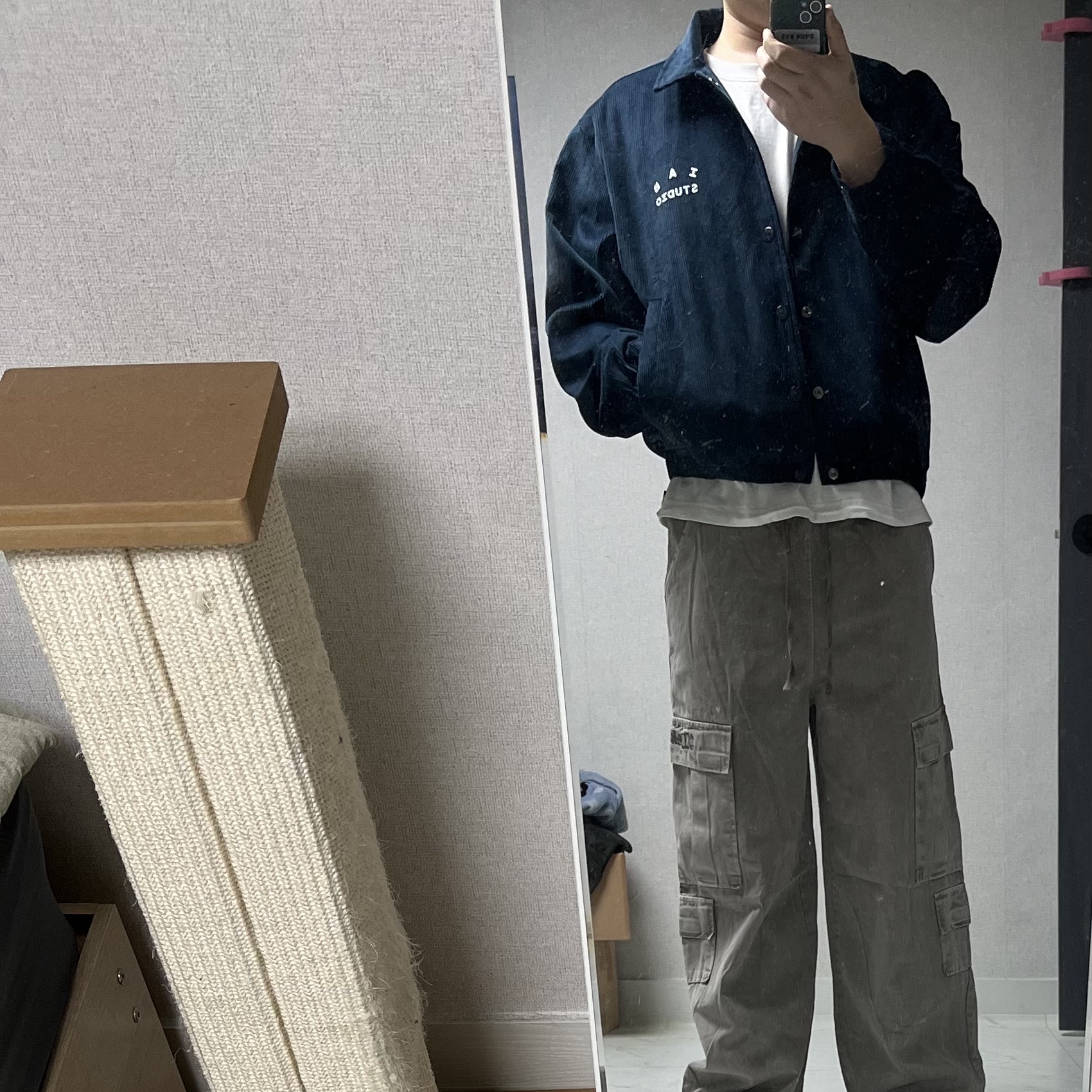 IAB Studio Corduroy Jacket Midnight Blue 착용 스타일
