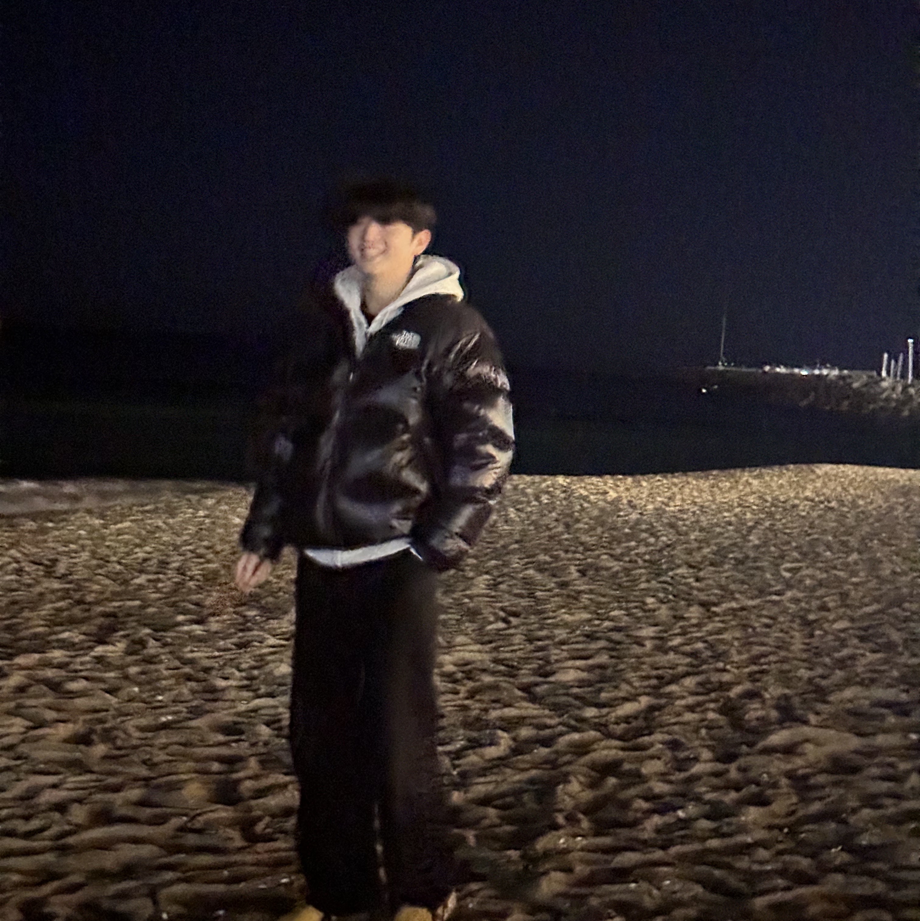 The North Face 1996 Eco Nuptse Jacket Real Black, Onitsuka Tiger Mexico 66 Yellow Black 착용 스타일 - 1