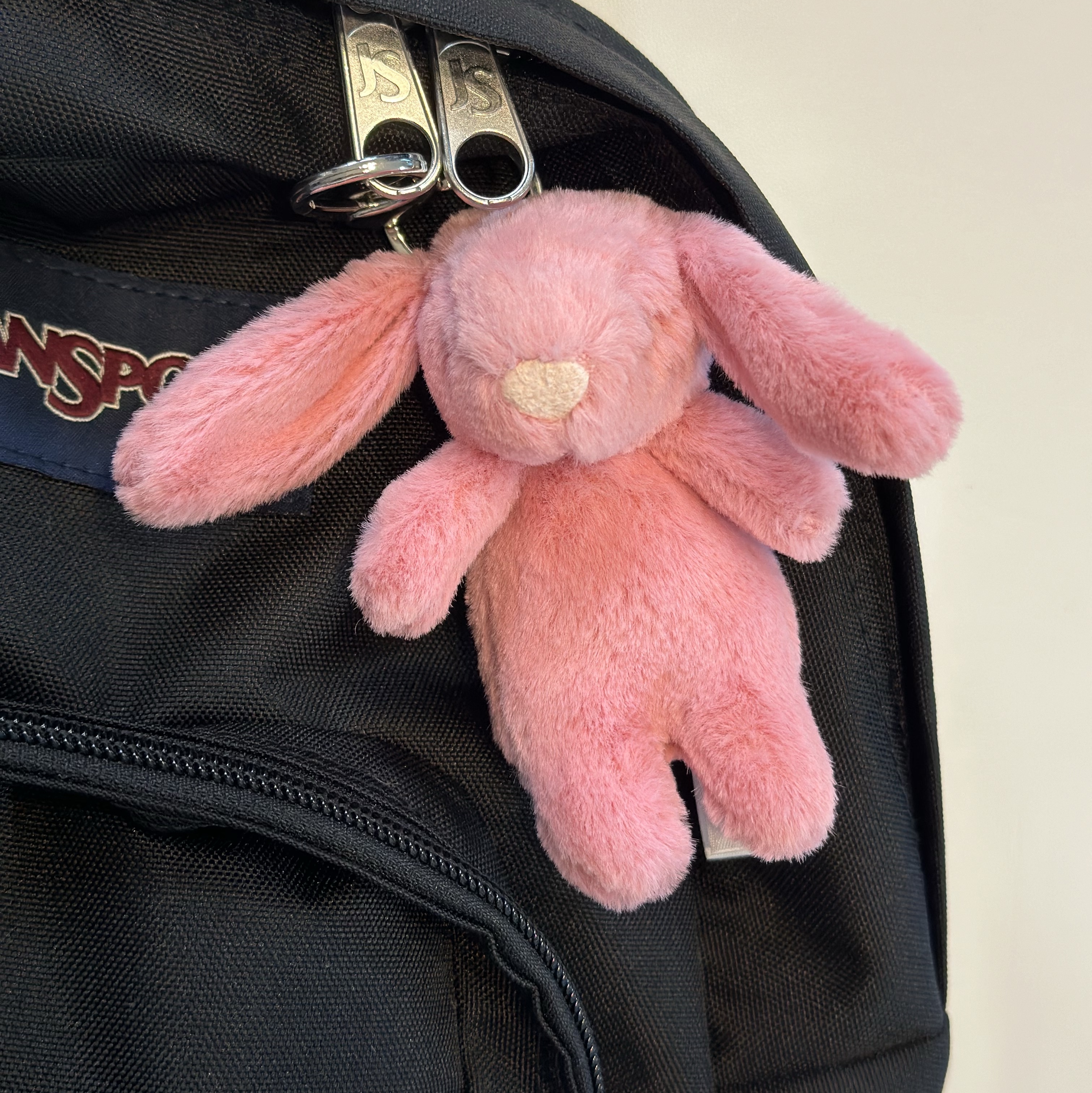 Jellycat Bashful Bunny Bag Charm Pink, Jansport Half Pint Mini Backpack Black 착용 스타일 - 2