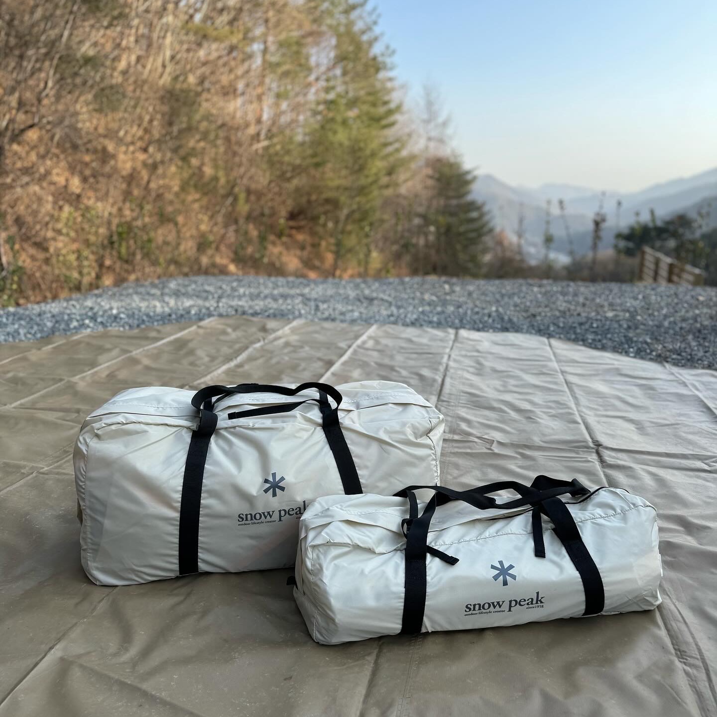 Snow Peak Land Lock Ivory 착용 스타일 - 4
