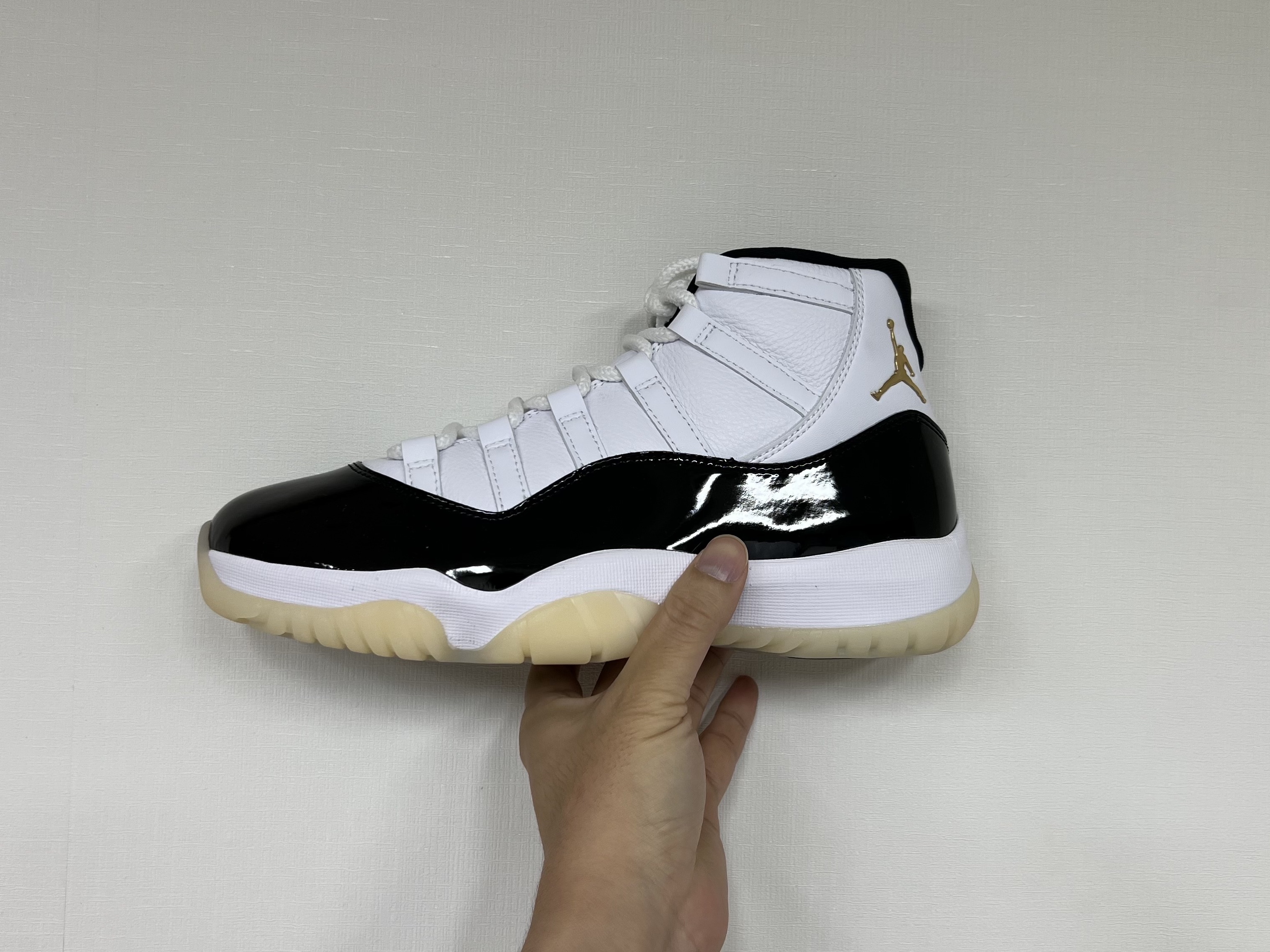 Jordan 11 Retro Gratitude 착용 스타일